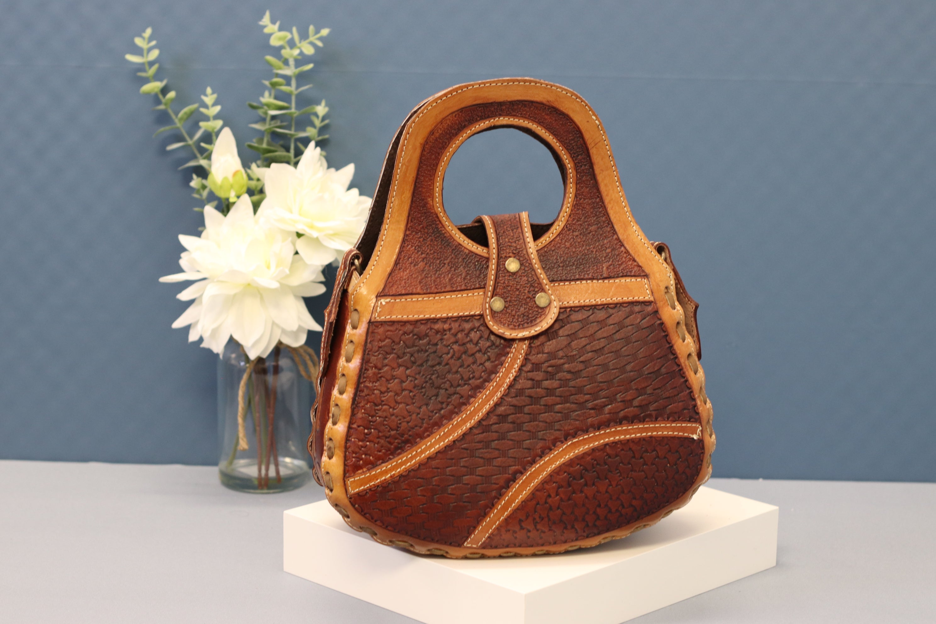 Brown Top Handled Mexican Leather Hand Tooled Floral Basket Weave Purse Purse Fashion
