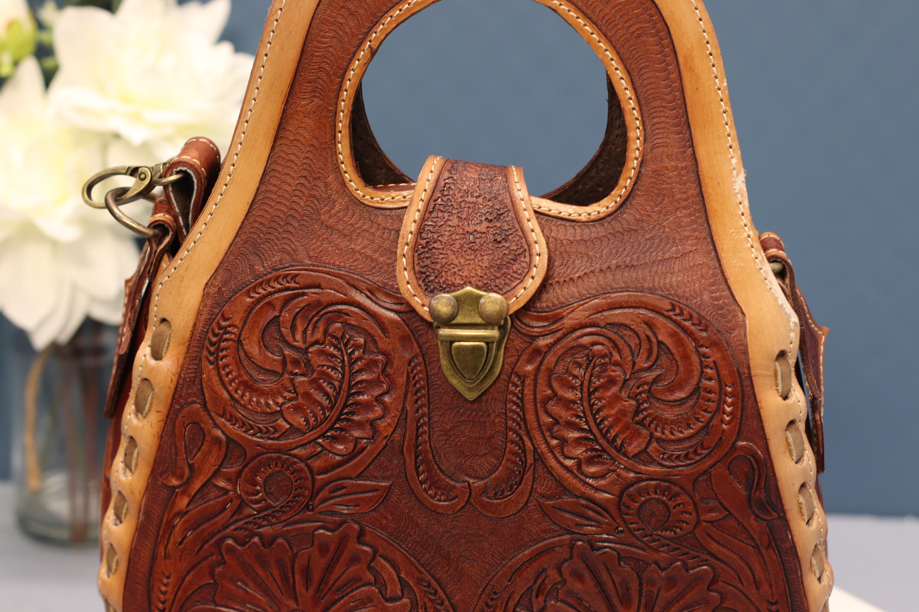 Brown Top Handled Mexican Leather Hand Tooled Floral Basket Weave Purse Purse Fashion