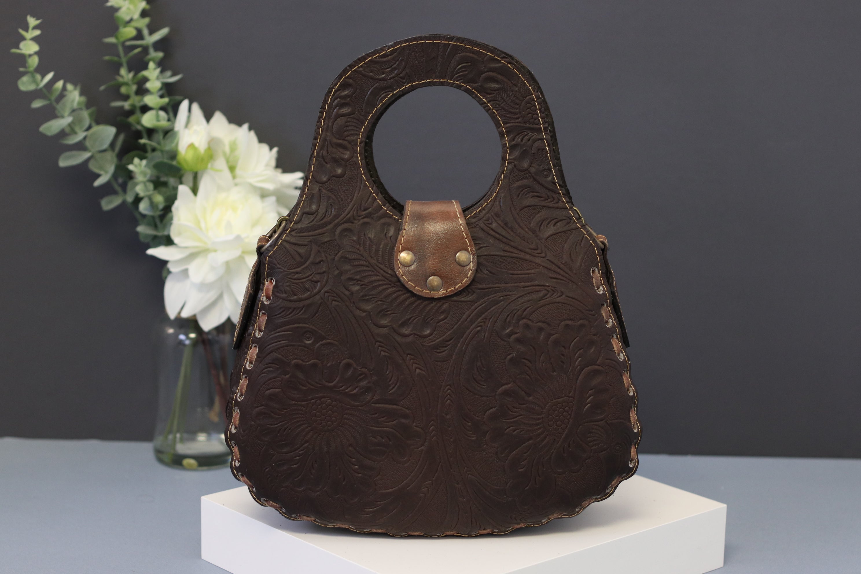 Brown Hand Tooled Floral Design Top Handled Mexican Leather Purse Purse Fashion