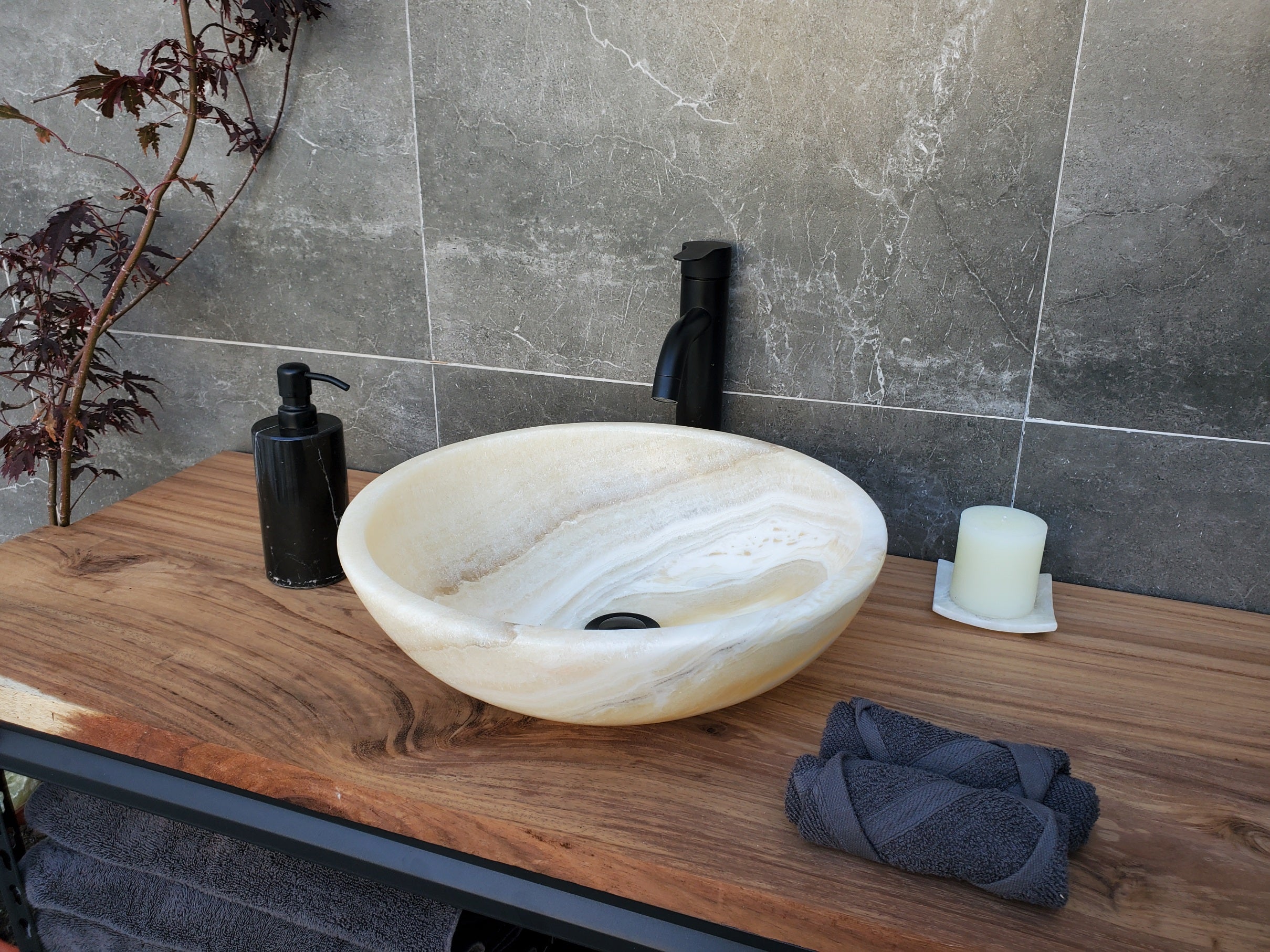 S28_21 Onyx Stone Vessel Bathroom Sink -15.5 x 15.5 inch