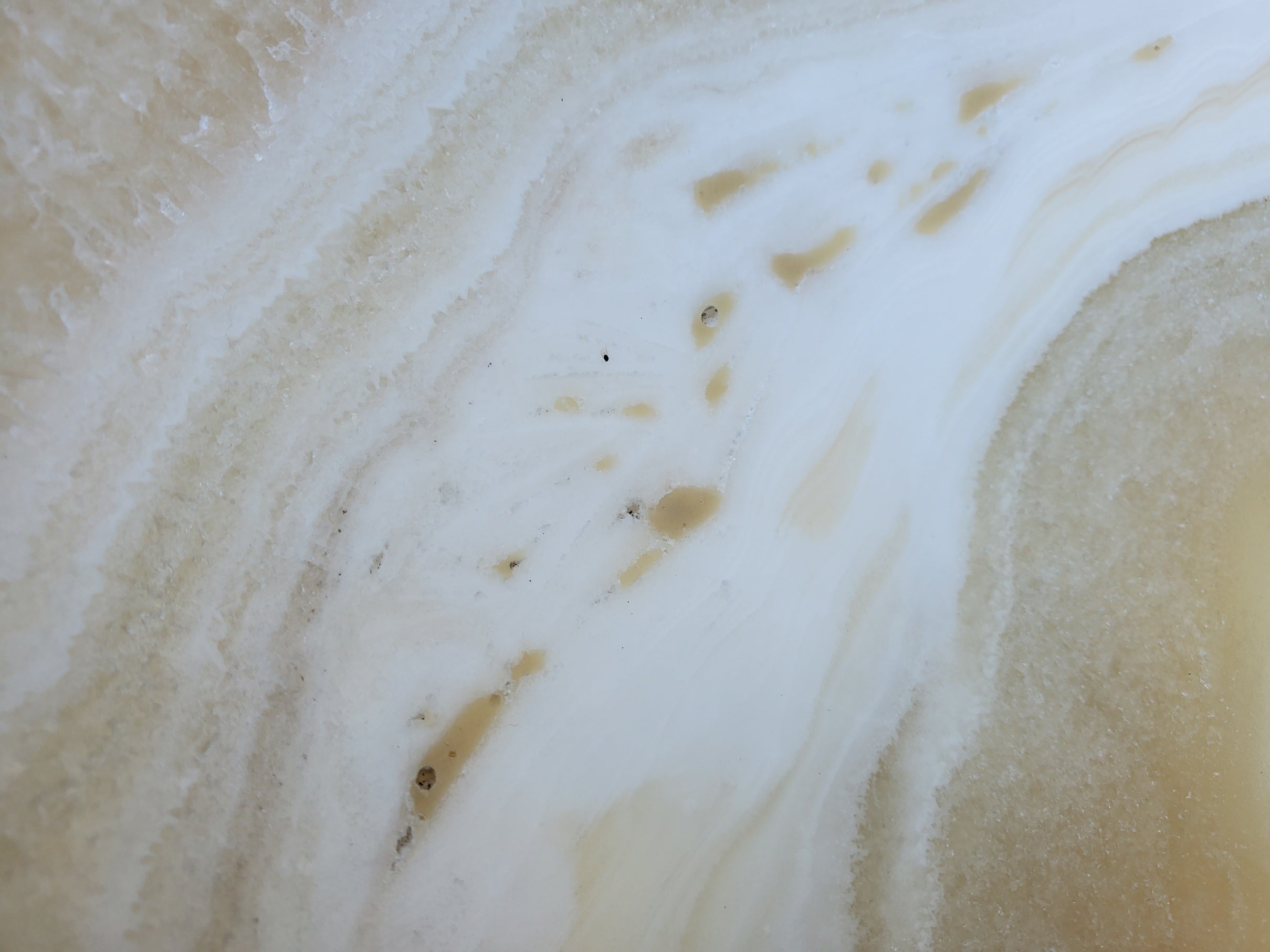 S28_21 Round Onyx Vessel Sink