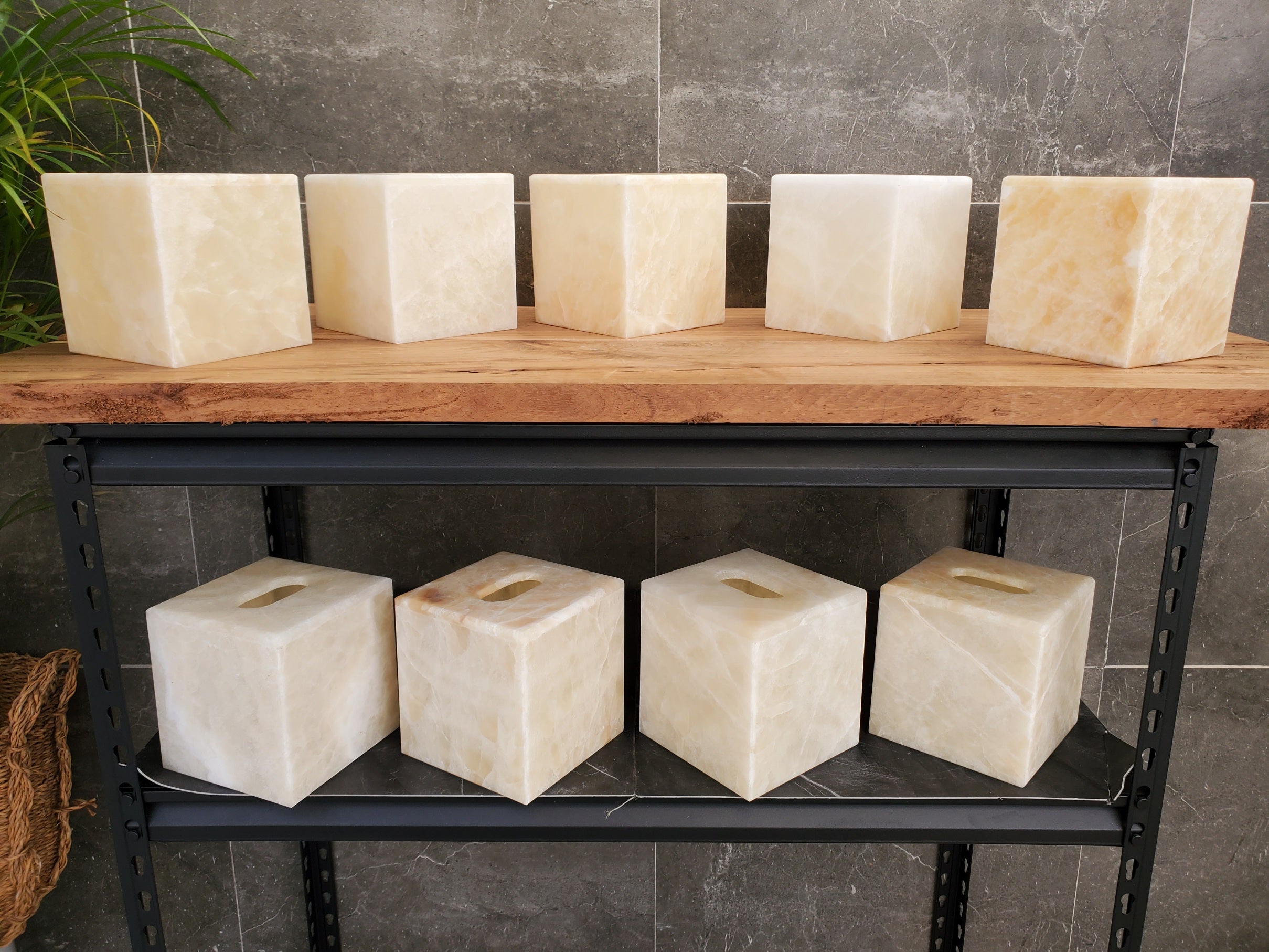 TCSQ_58 Ivory Onyx Tissue Box Cover (Cube)