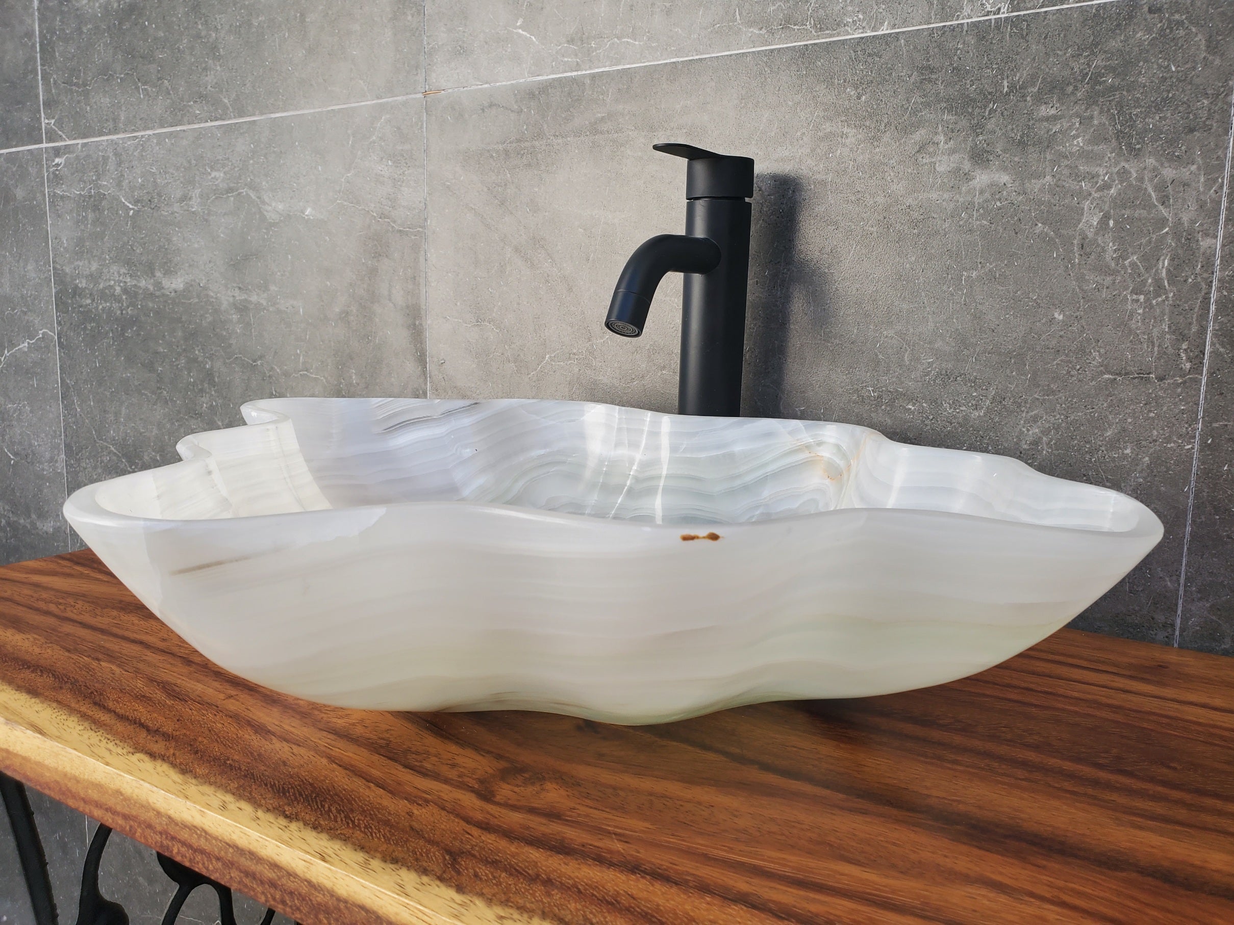 S18_02 Onyx Stone Vessel Bathroom Sink - 22 x 18 inch