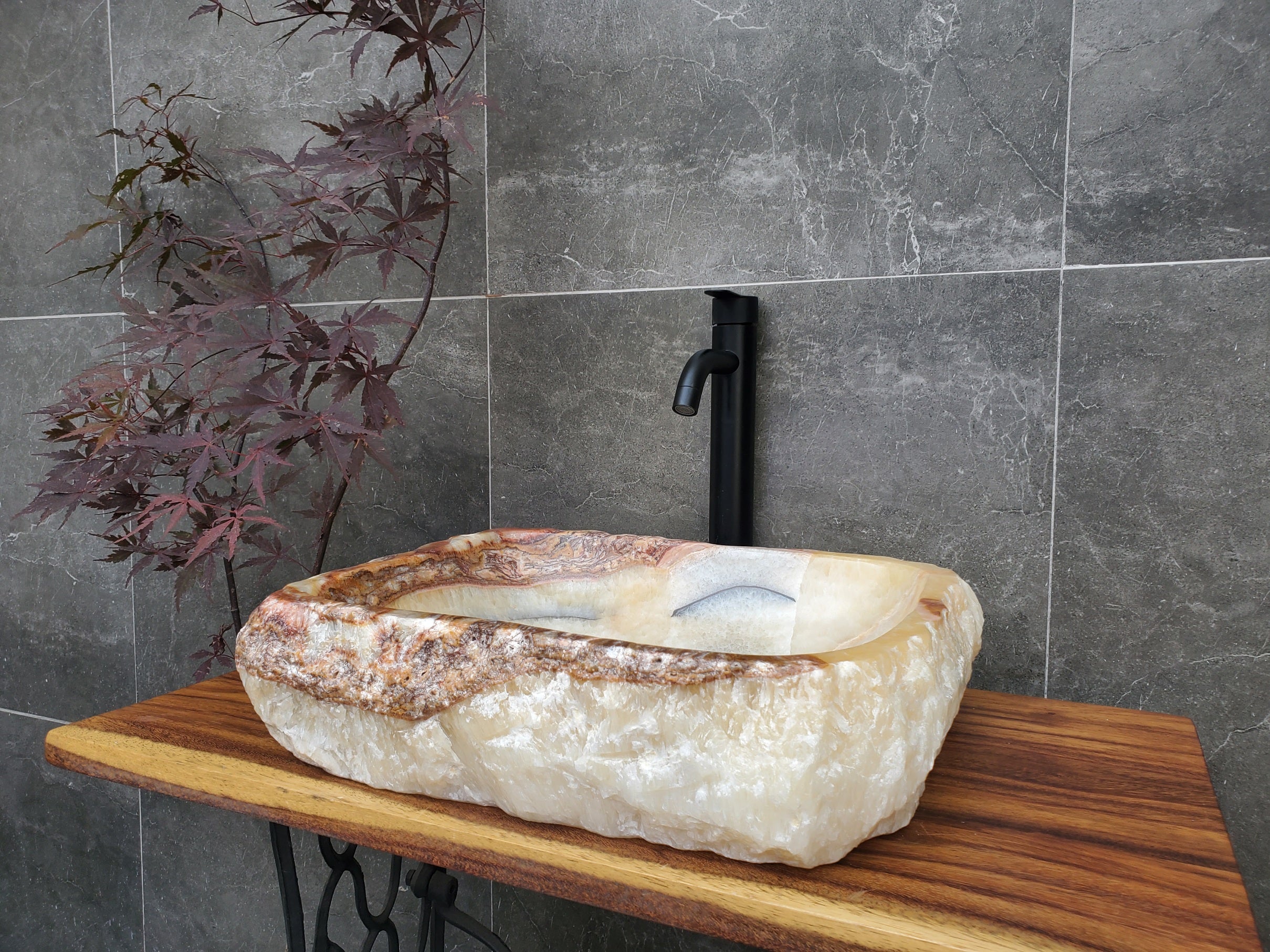 S21_34 Onyx Stone Vessel Bathroom Sink