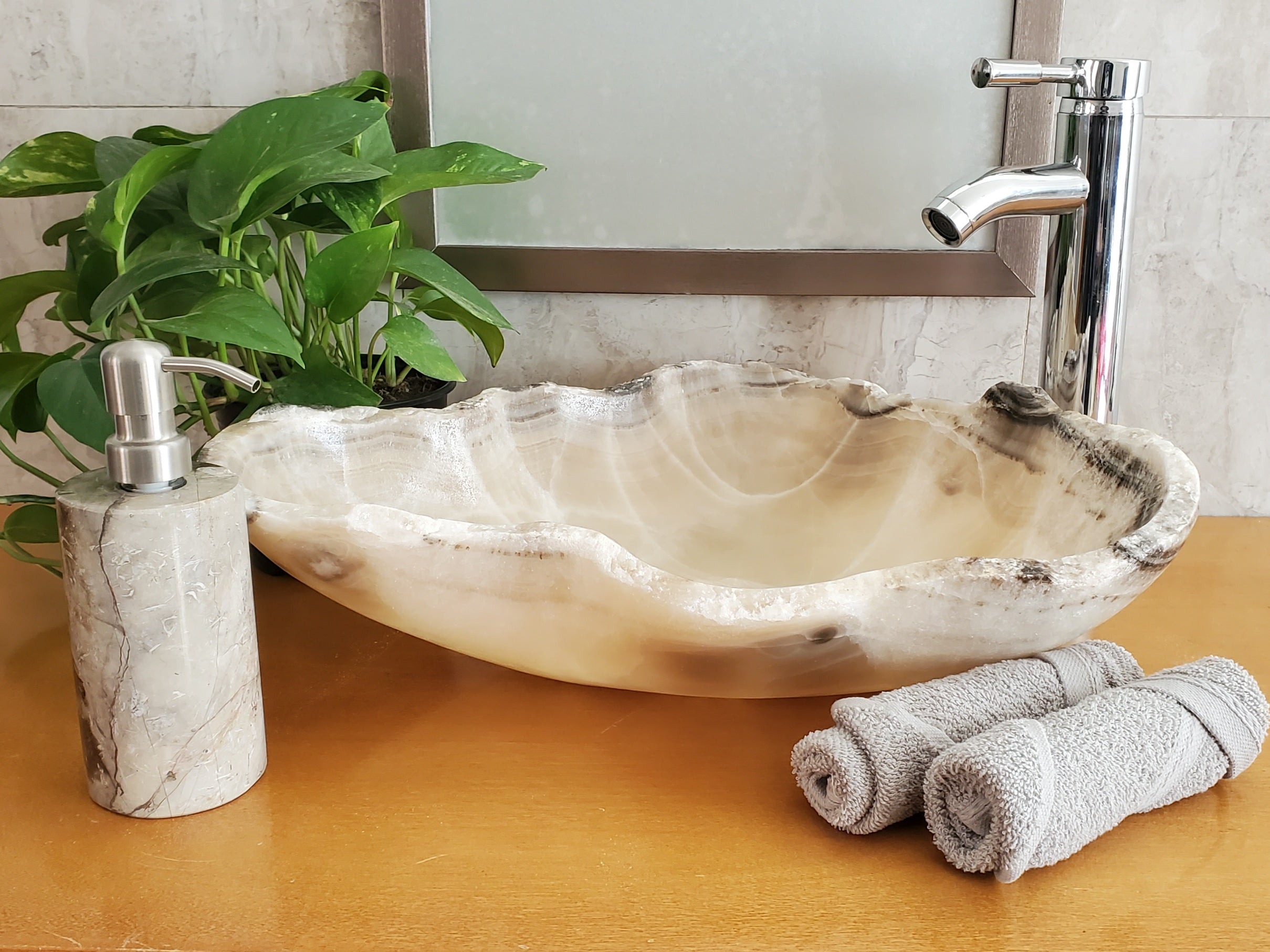 S23_06 Onyx Stone Bathroom Vessel Sink - 17 x 14 inch
