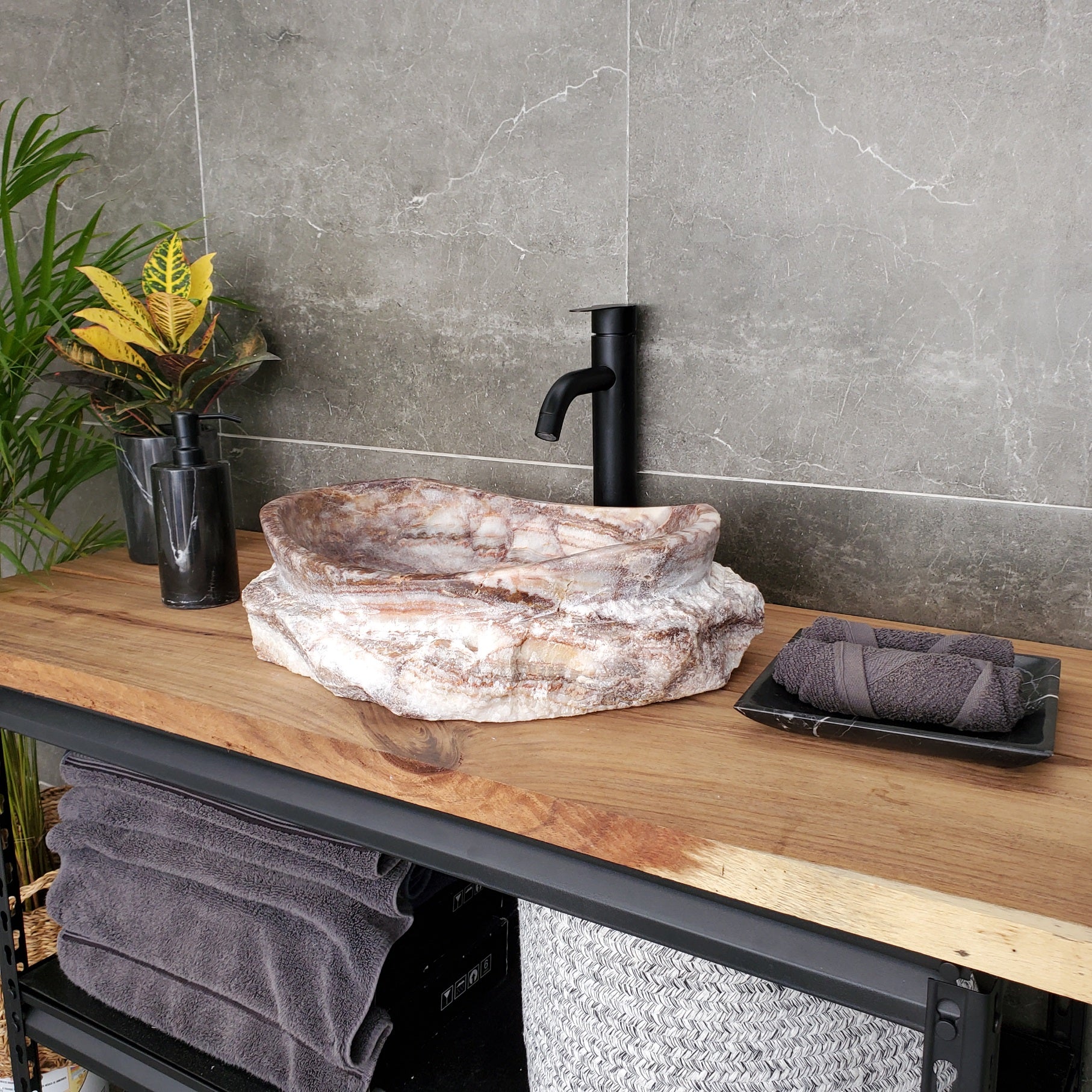 S31_10 Serpentine Onyx Stone Vessel Sink