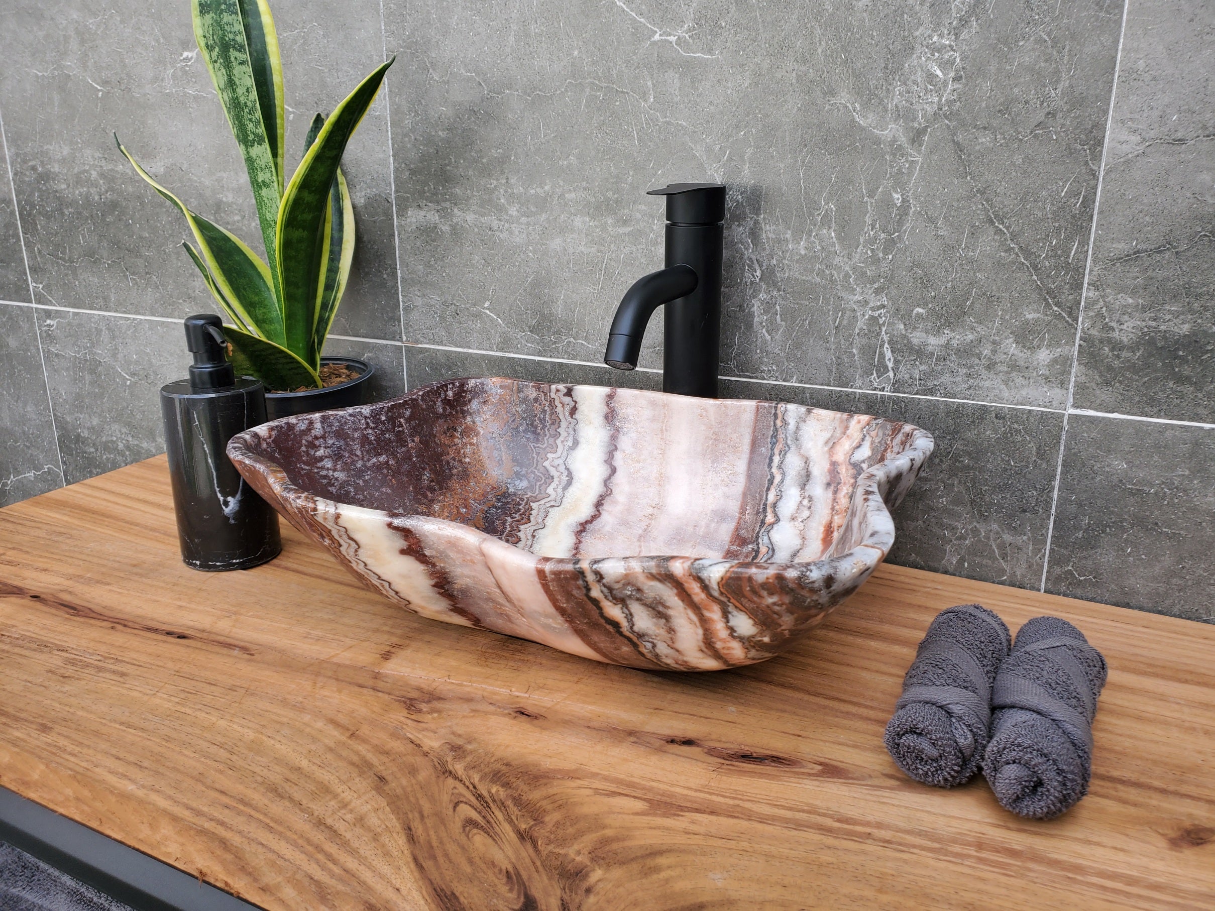 S31_07 Serpentine Onyx Stone Vessel Sink
