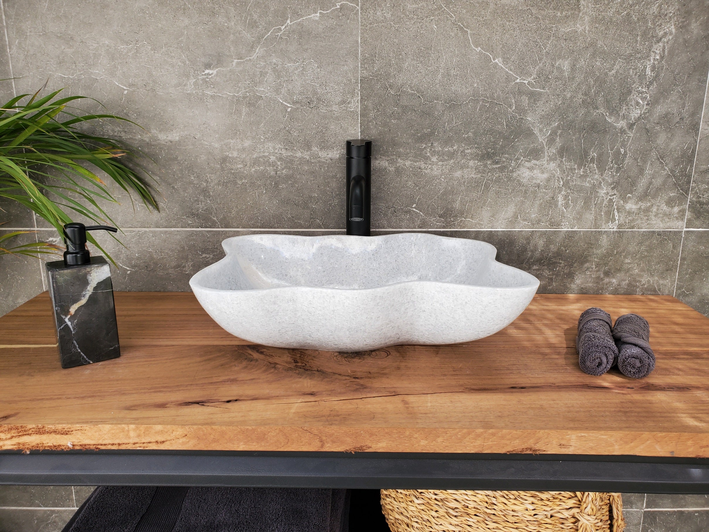 S33_50 Guadiana Marble Bathroom Vessel Sink- 17.5 x 13 inch