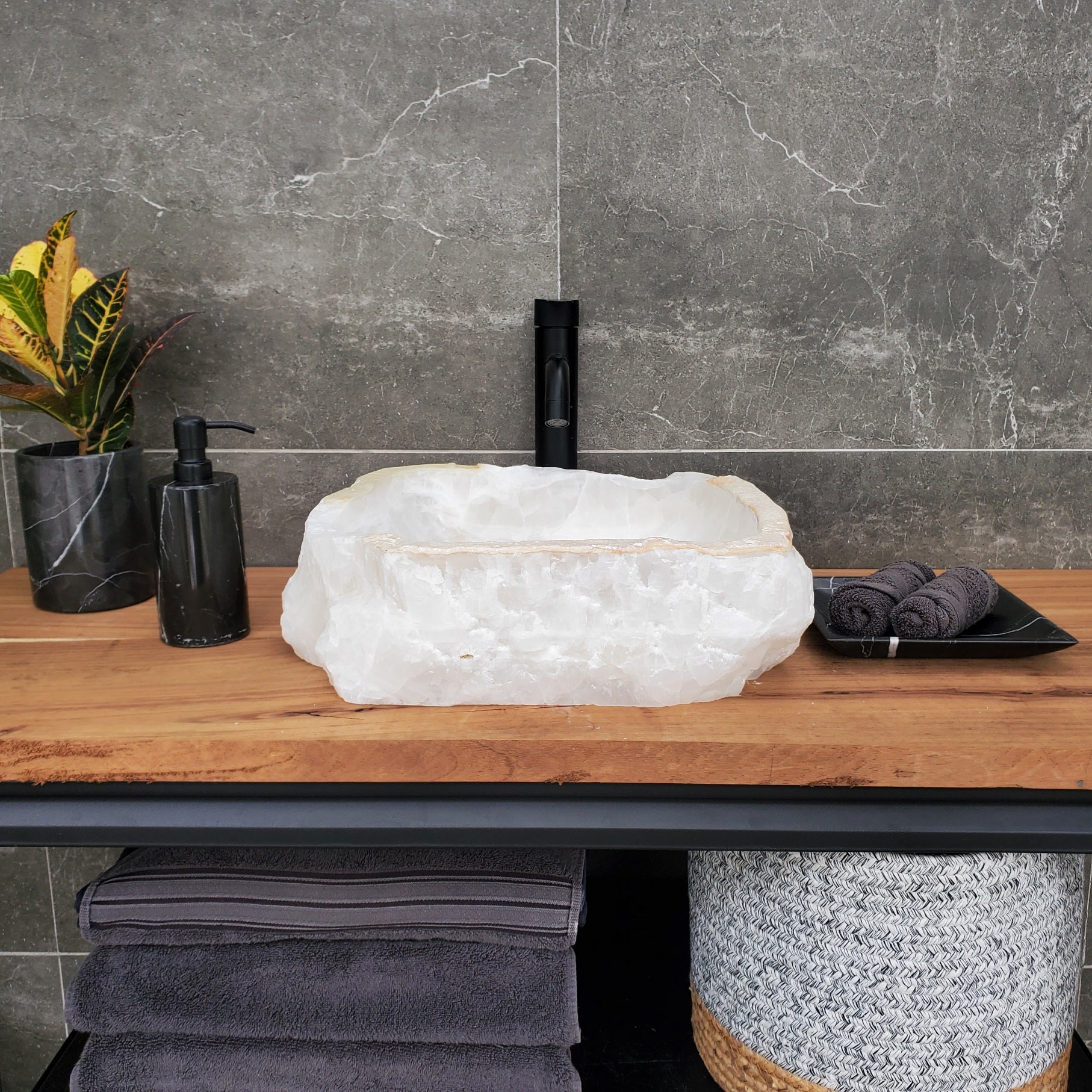 S31_45 Onyx Stone Vessel Bathroom Sink
