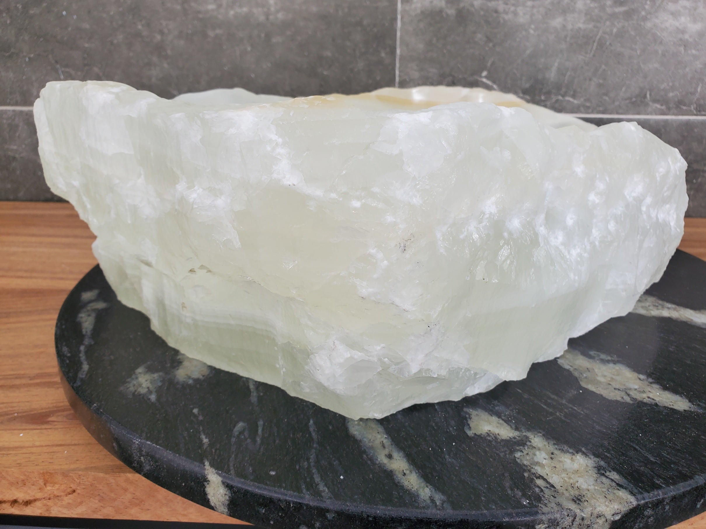 S31_46 Onyx Stone Vessel Bathroom Sink