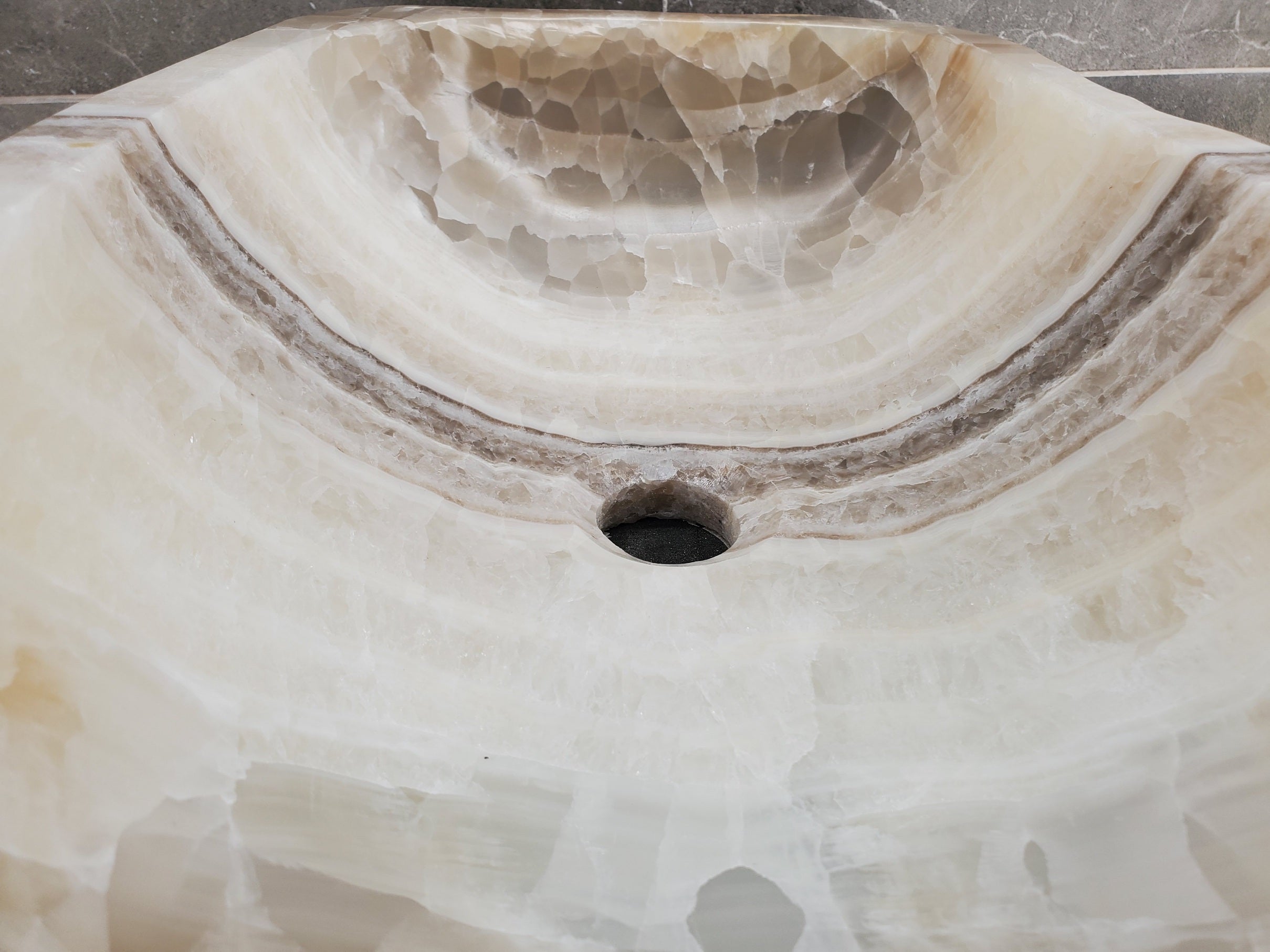 S33_09 Onyx Stone Vessel Sink - 19.5 x 13 inch