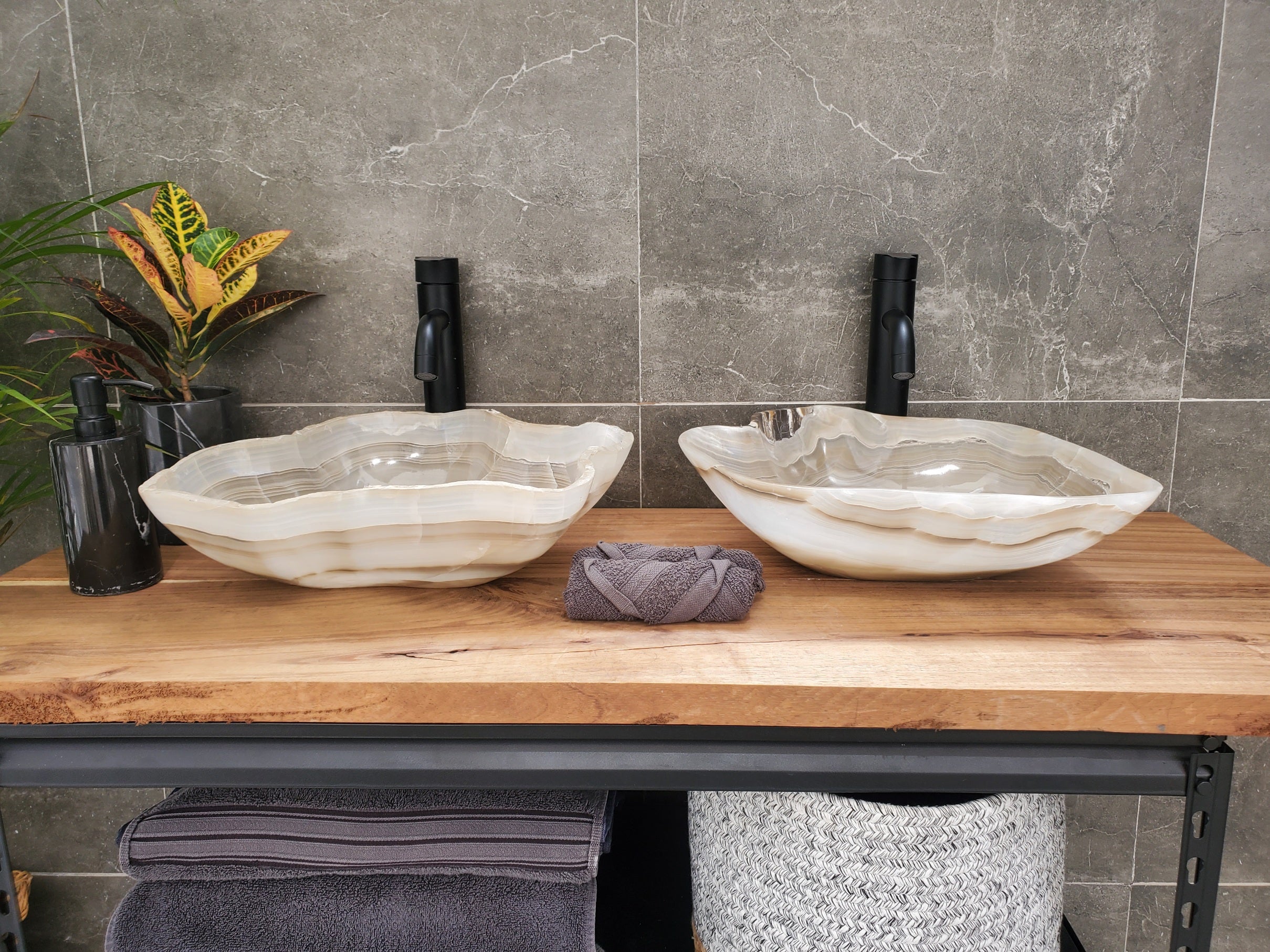 SET3203 Onyx Stone Master Bath Set of 2 (Two) Vessel Sinks