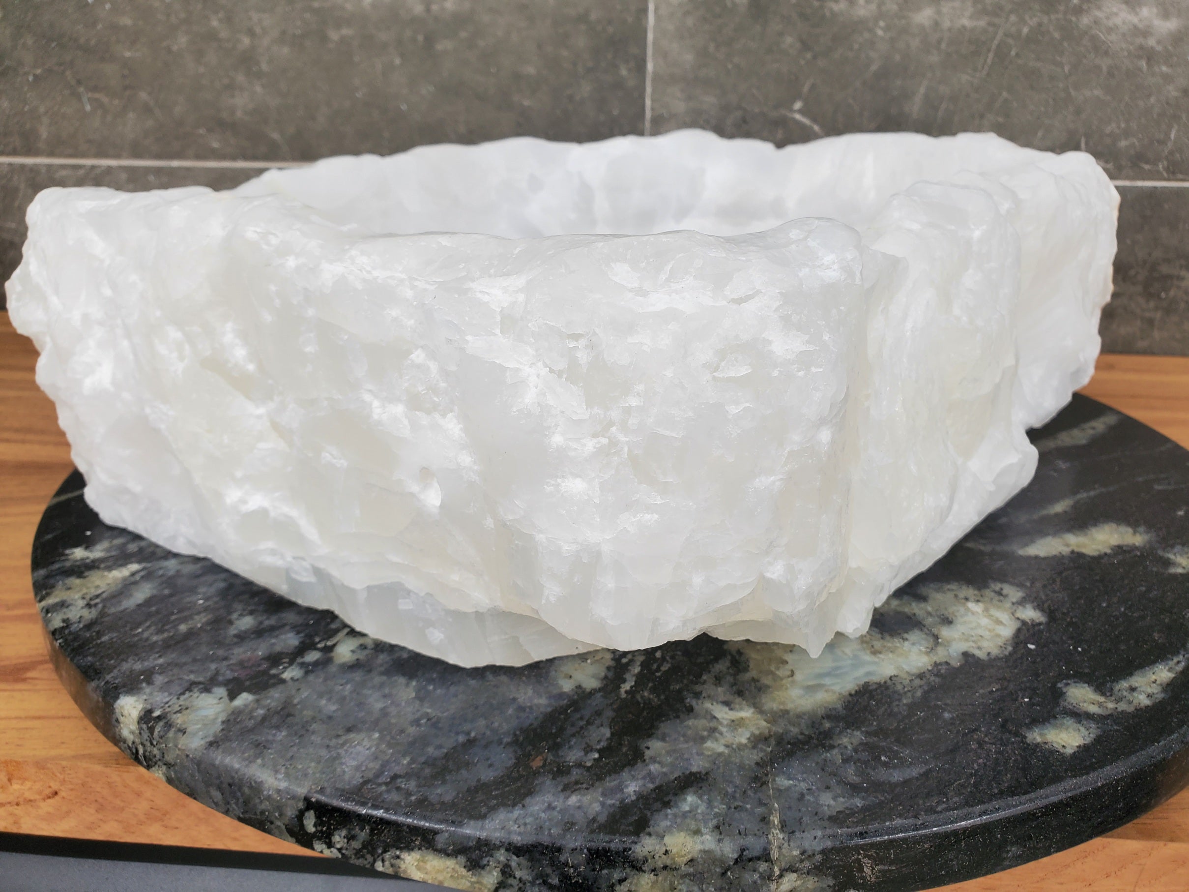 S31_47 Onyx Stone Vessel Bathroom Sink