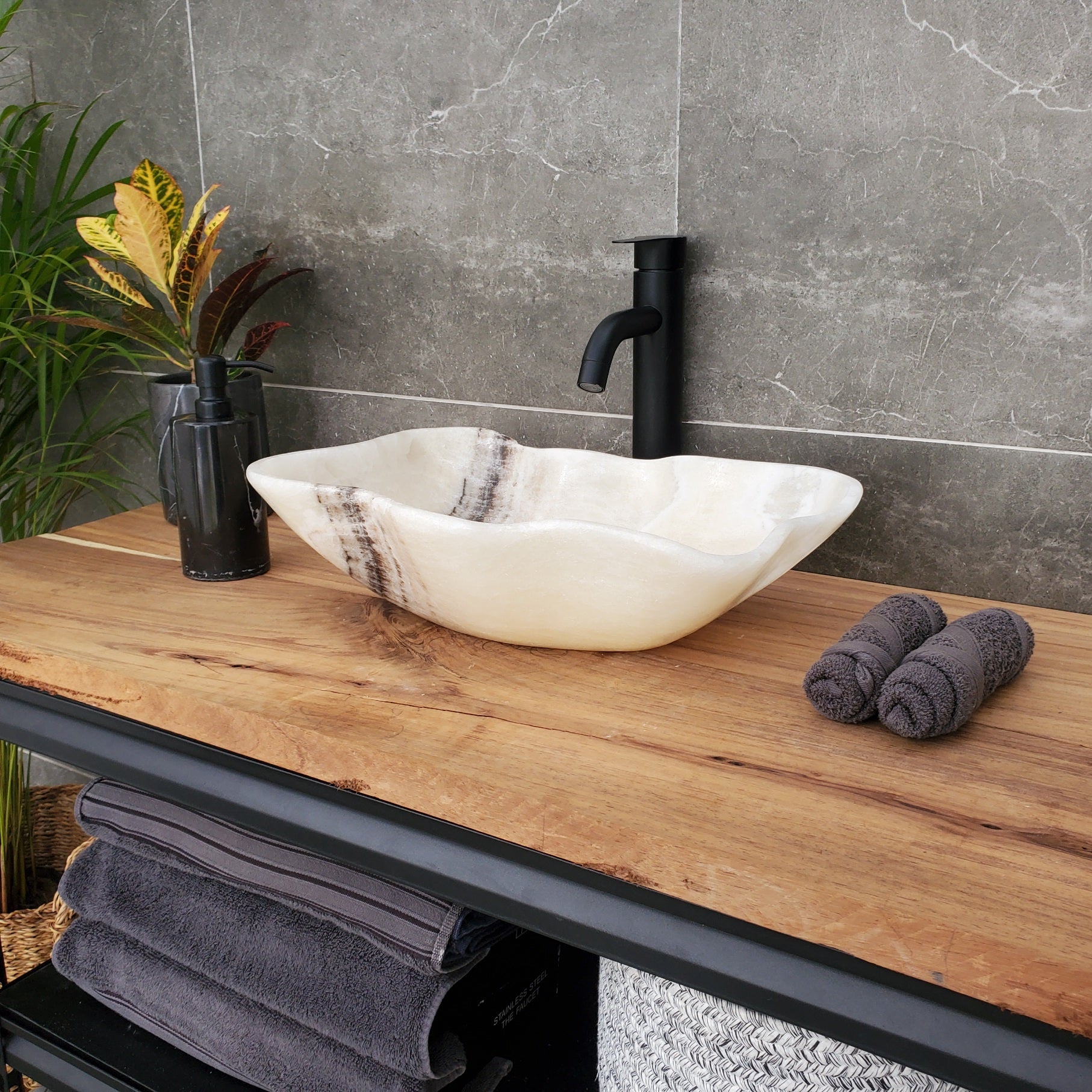 S32_05 Onyx Stone Vessel Bathroom Sink - 16.5 x 11 inch
