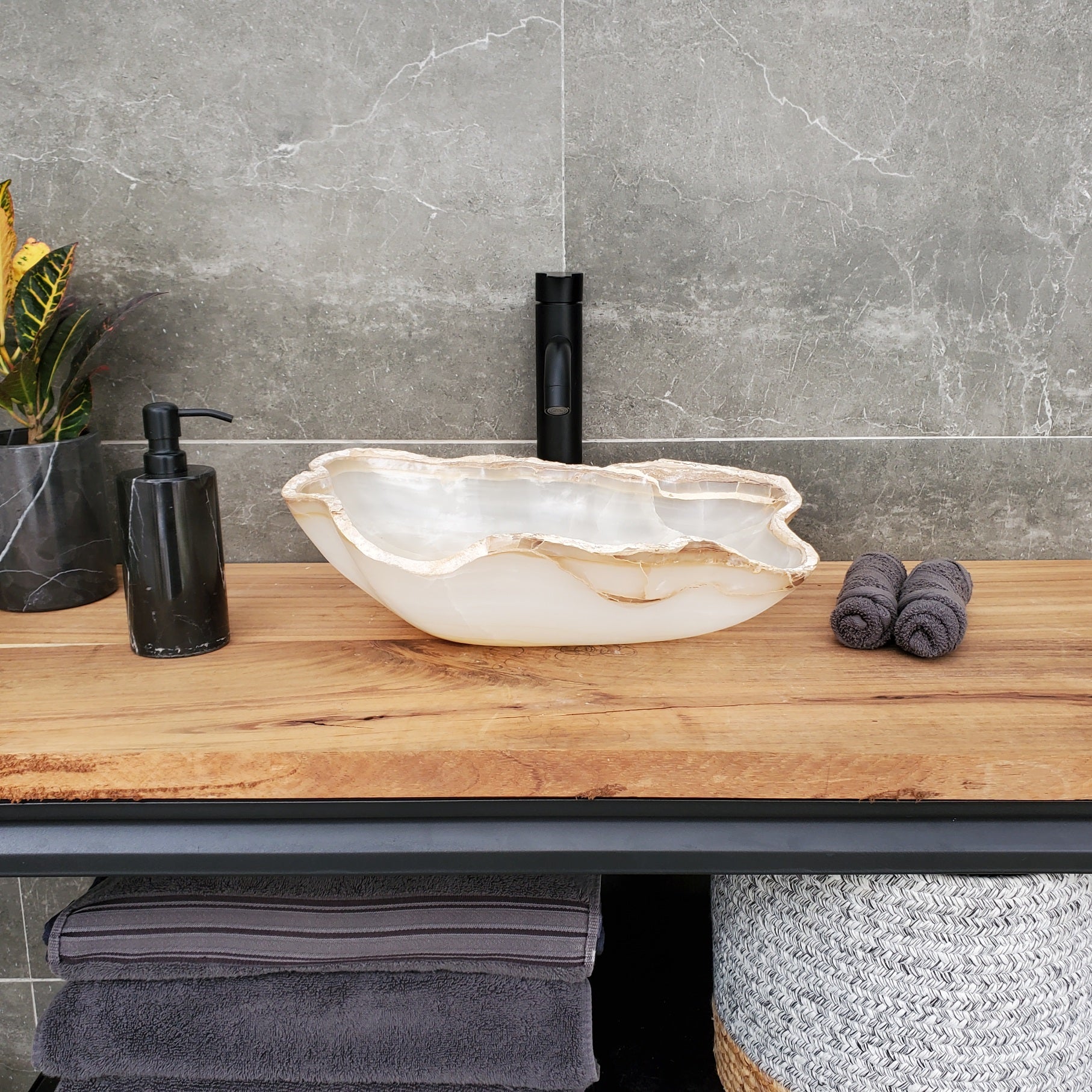 S32_13 Onyx Stone Vessel Bathroom Sink - 17 x 12 inch