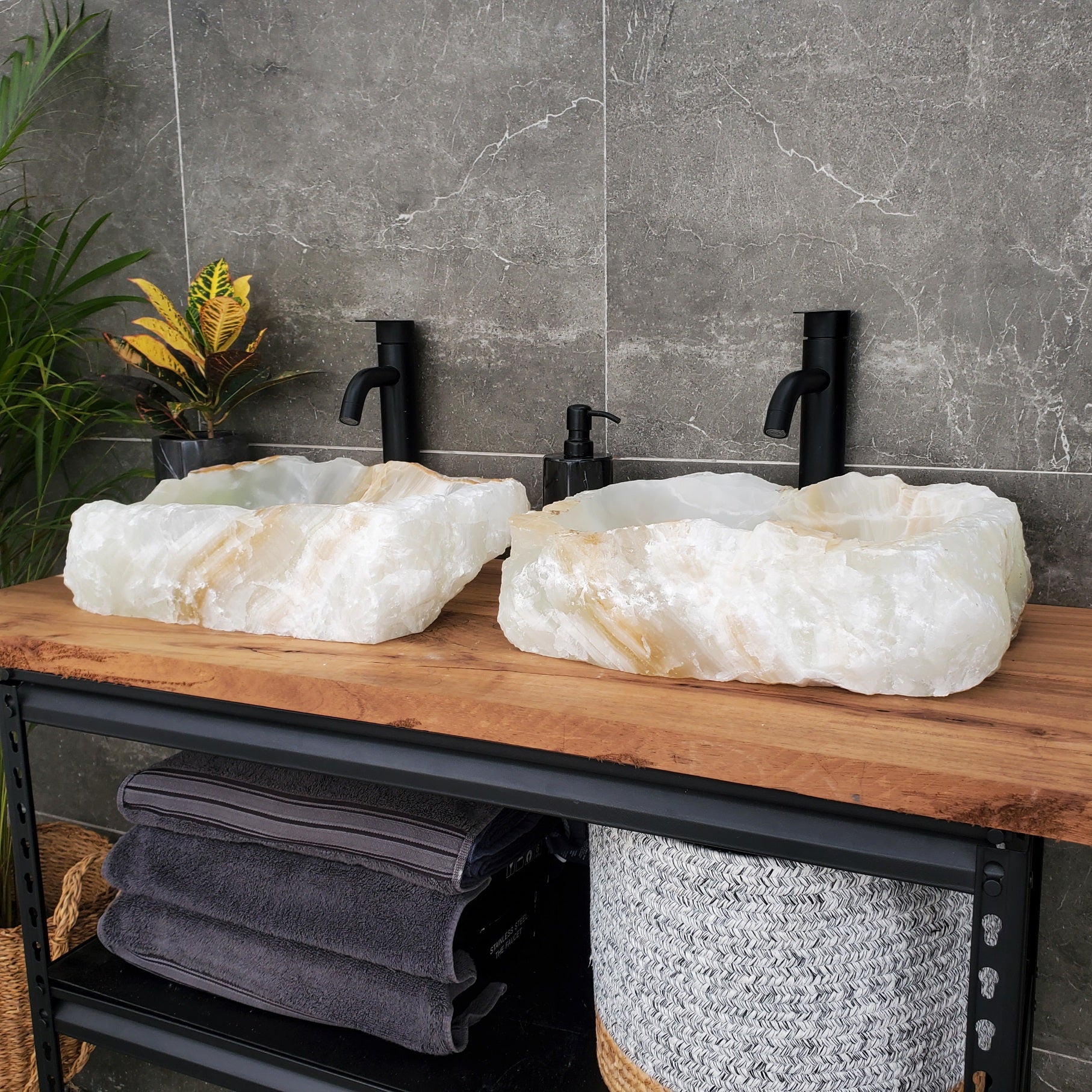 SET3168 Onyx Stone Master Bath Set of 2 (Two) Vessel Sinks