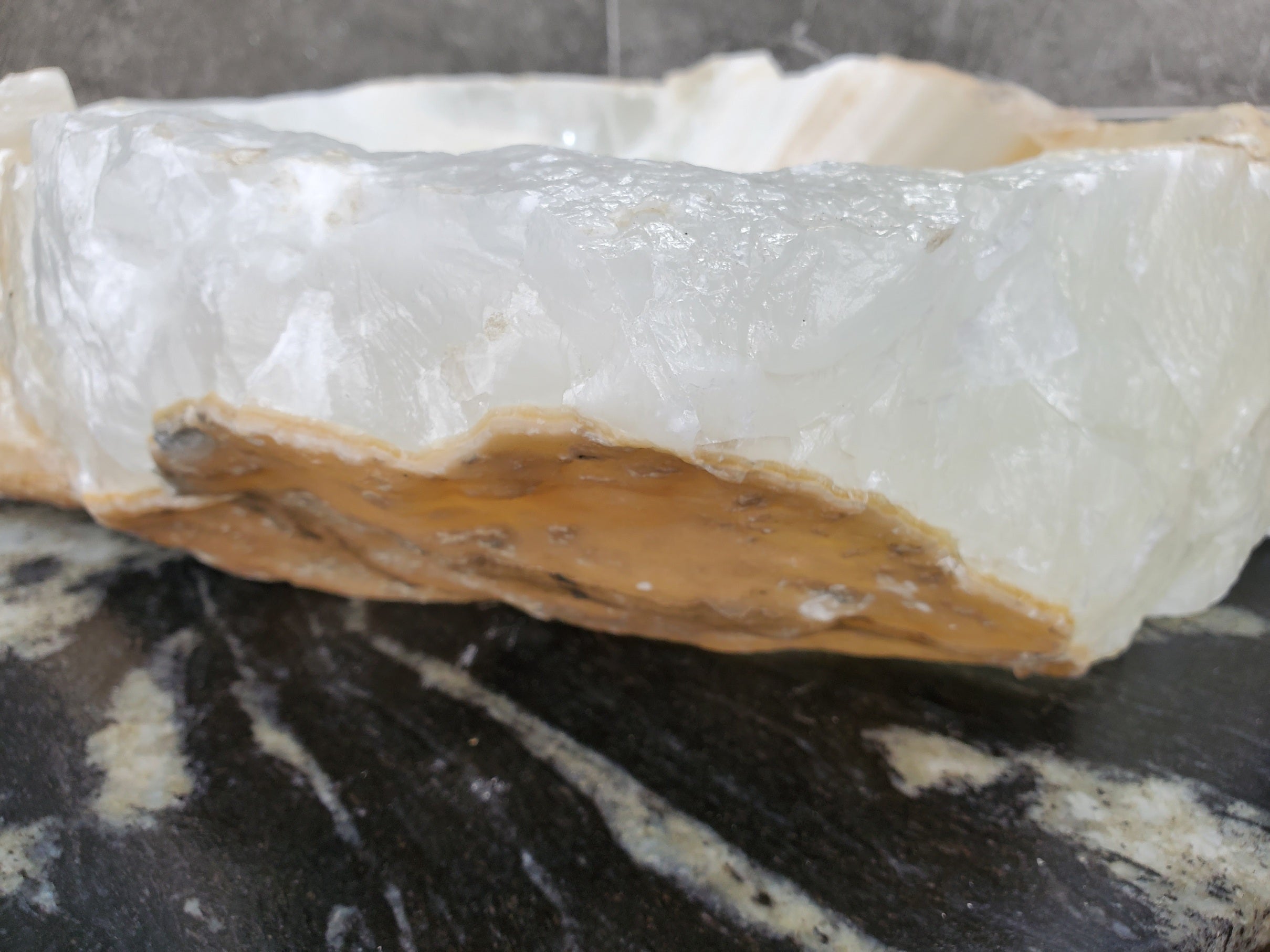 S31_48 Onyx Stone Vessel Bathroom Sink