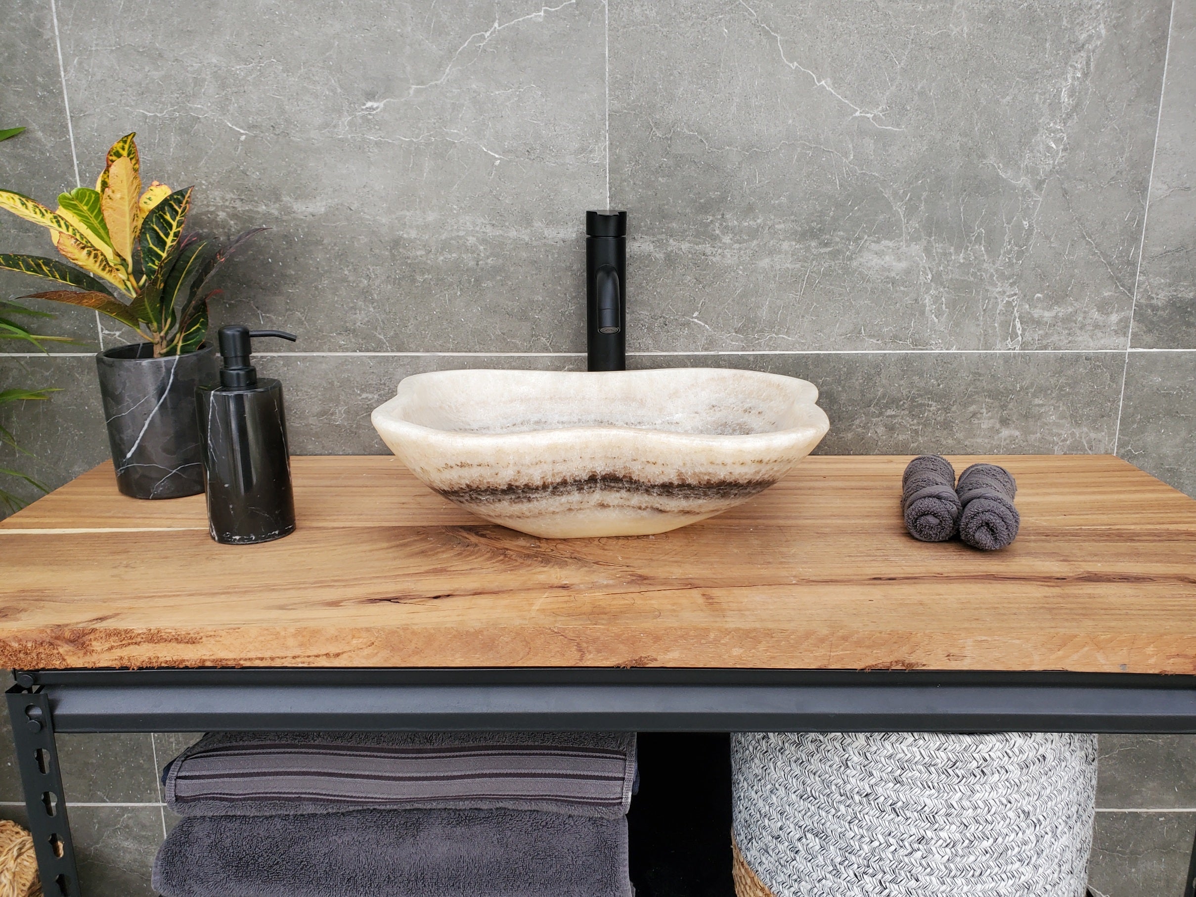 S32_12 Onyx Stone Vessel Bathroom Sink - 16.5 x 13.5 inch