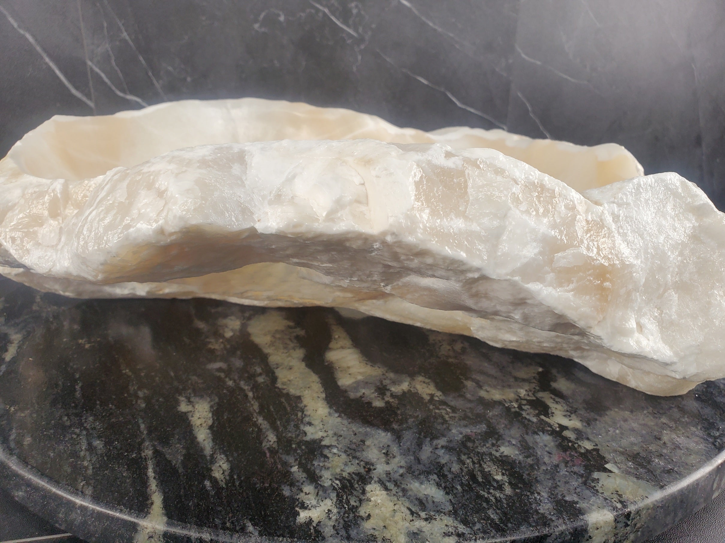 S25_07 White Onyx Stone Vessel Sink