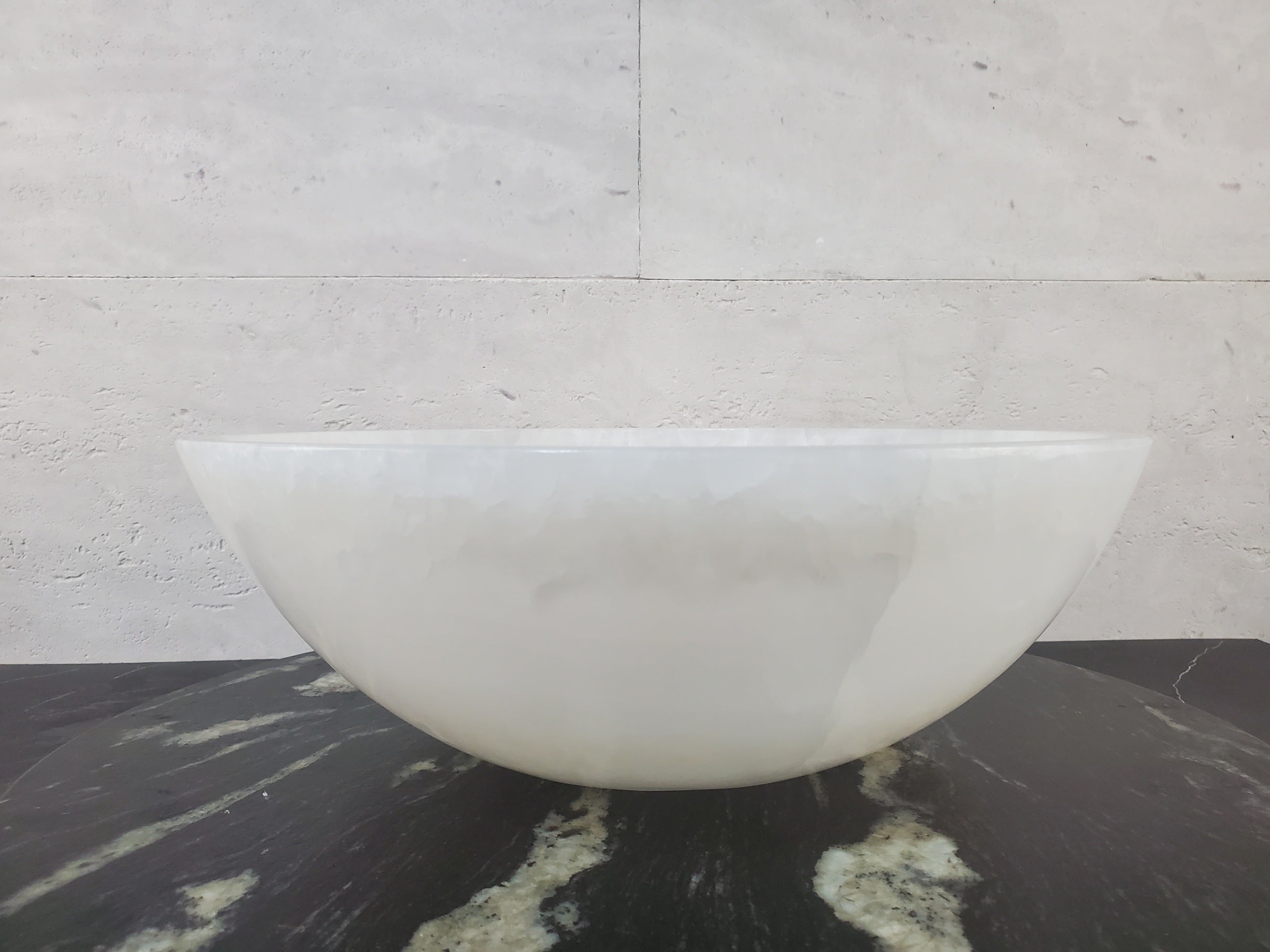 S27_08 Round Onyx Stone Vessel Sink - 15.6 x 15.6 inch