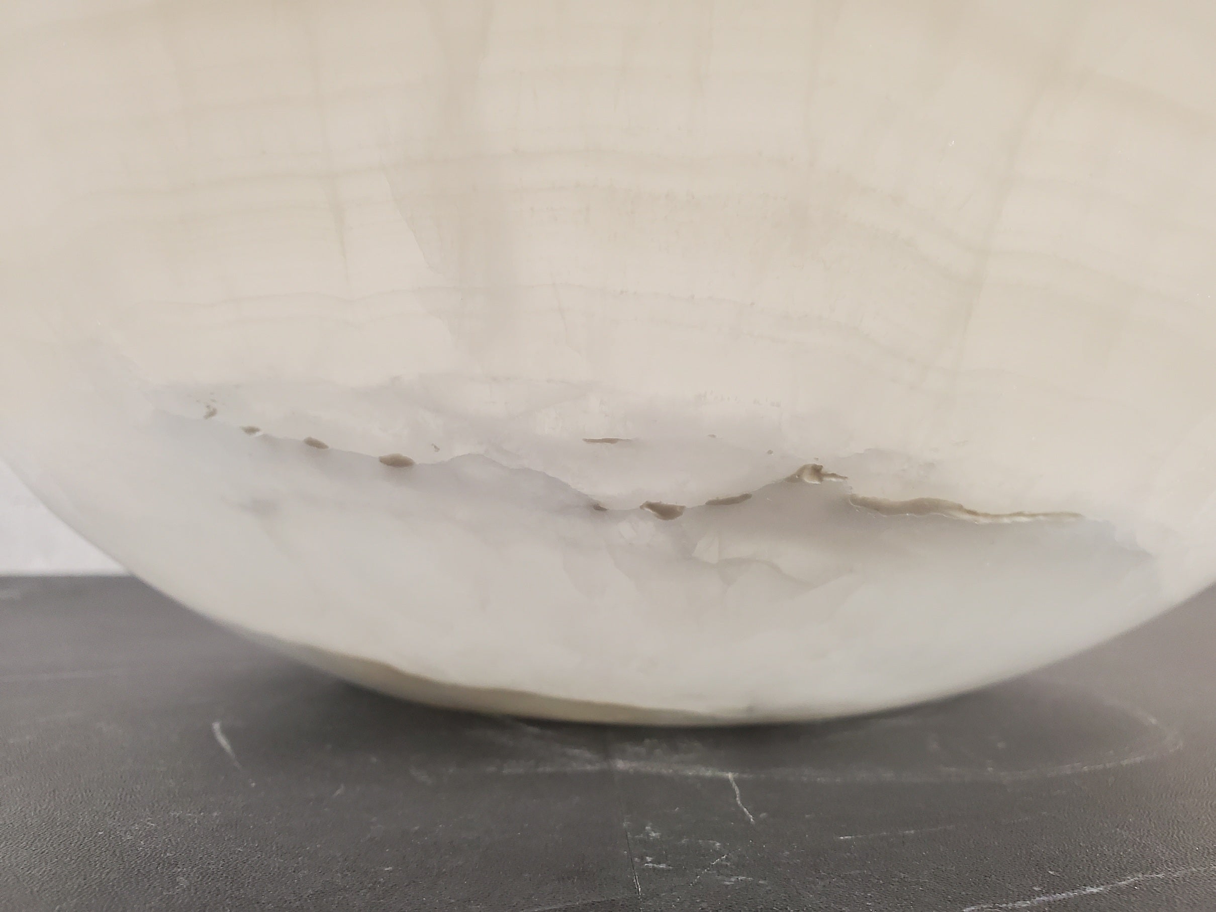 S27_09 Round Onyx Round Vessel Sink