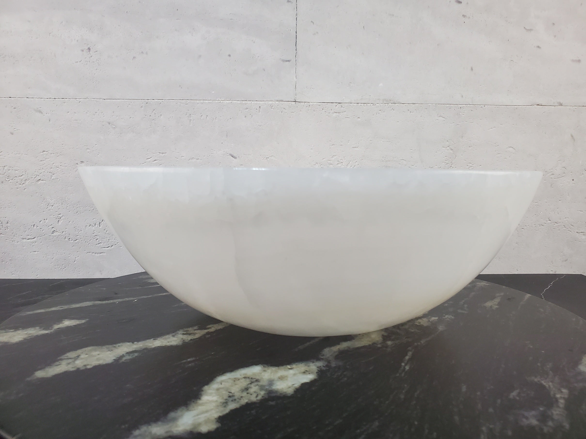 S27_08 Round Onyx Stone Vessel Sink - 15.6 x 15.6 inch