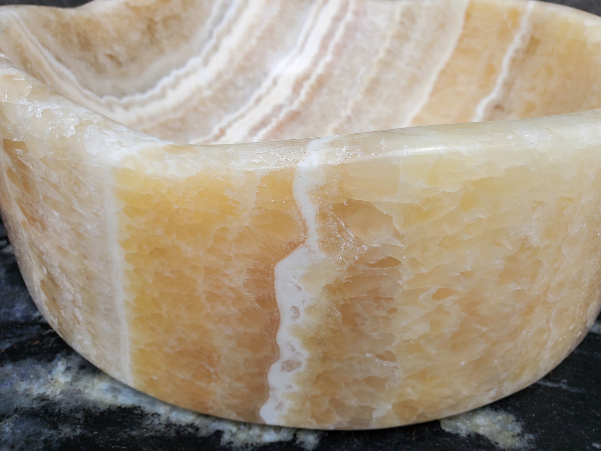 S29_11 Onyx Stone Vessel Bathroom Sink - Round