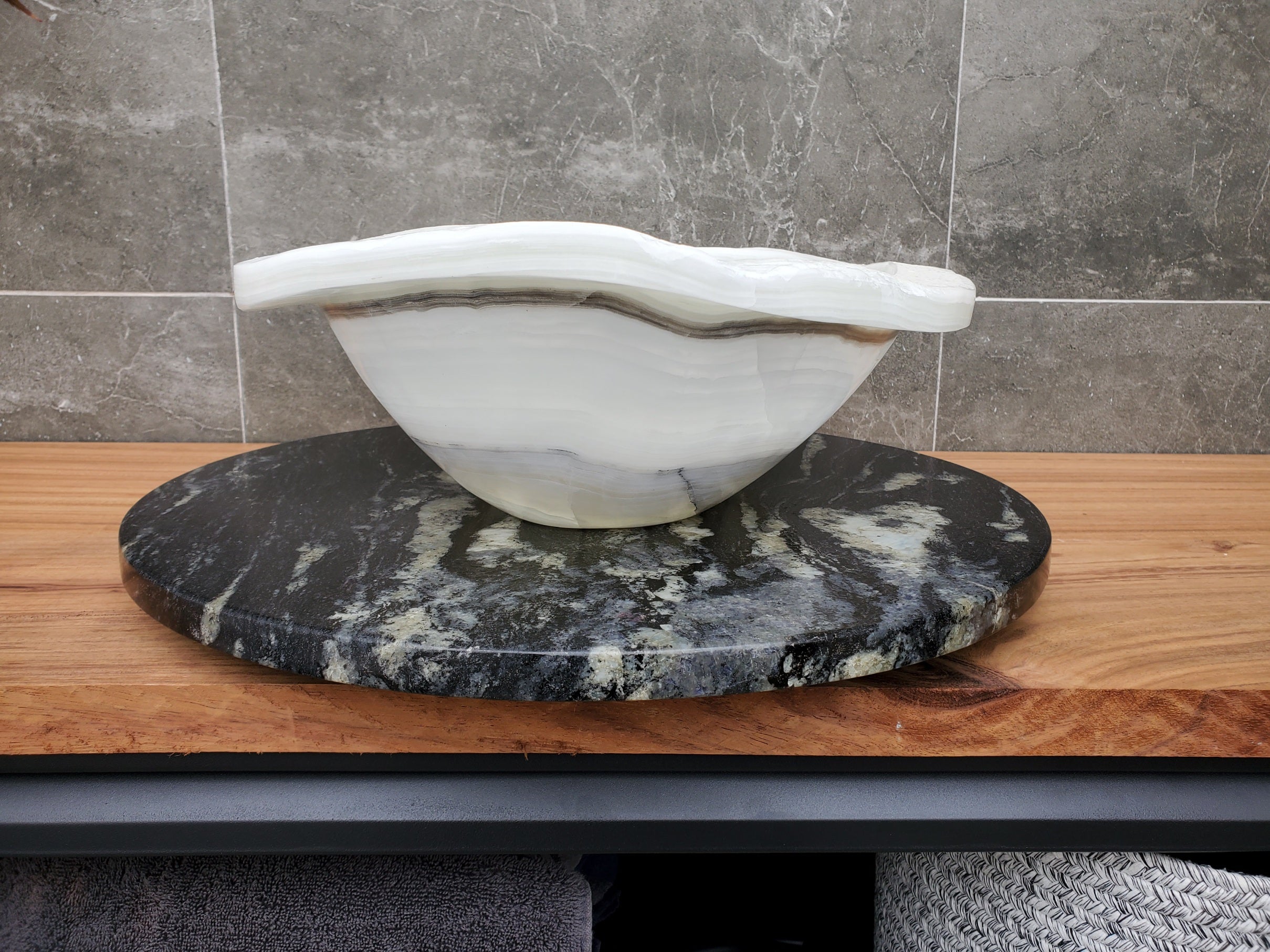 S30_09 Onyx Stone Vessel Bathroom Sink