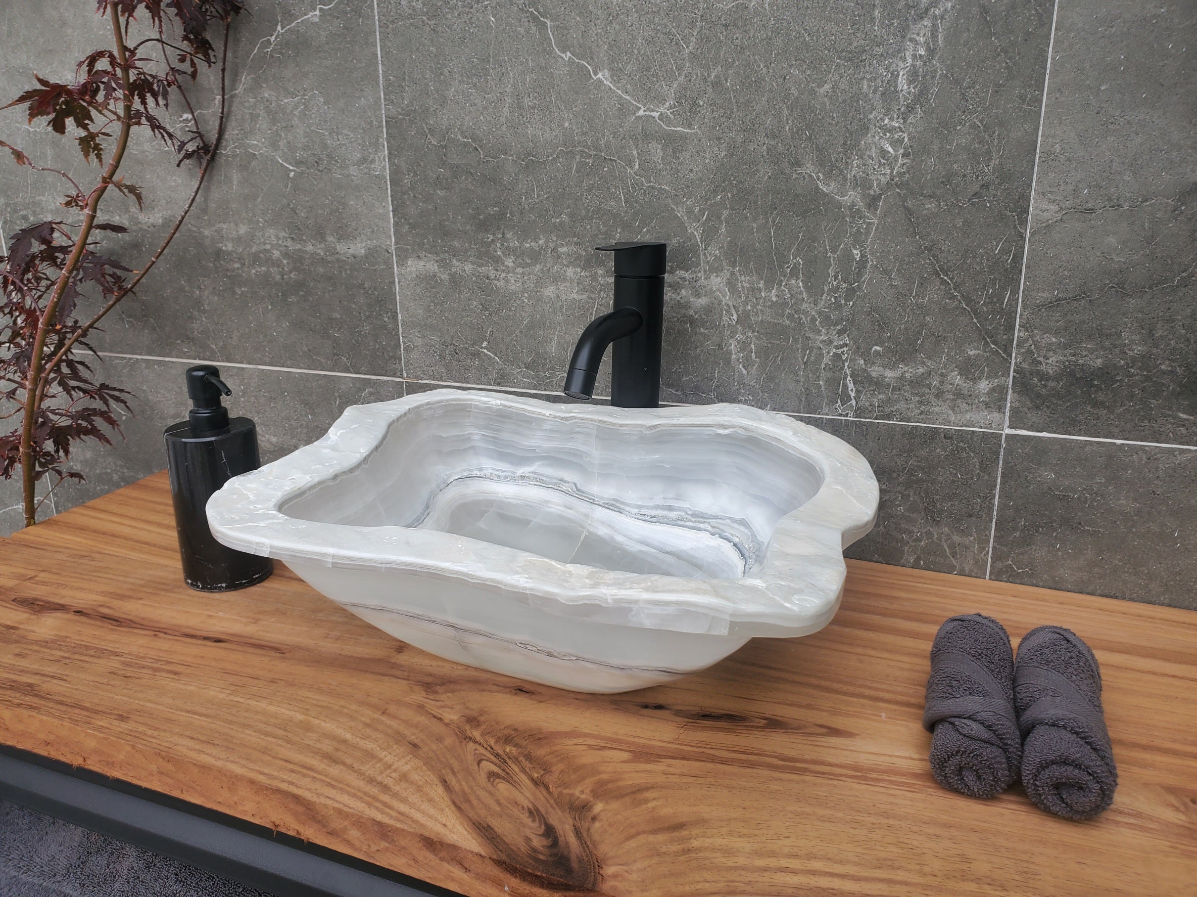 S30_08 Onyx Stone Vessel Bathroom Sink