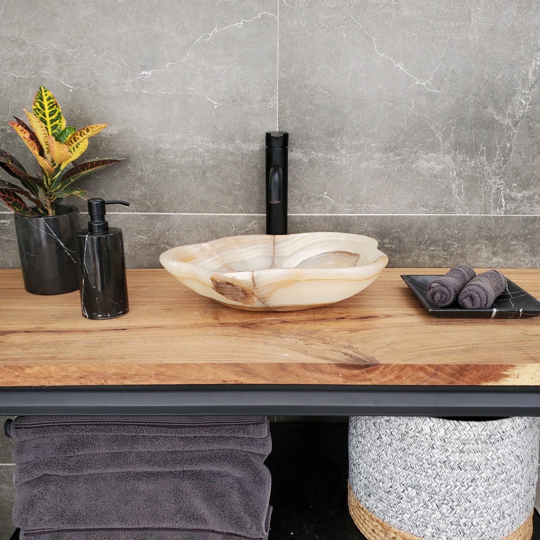 S31_28 Onyx Stone Vessel Bathroom Sink - 15 x 12 inch