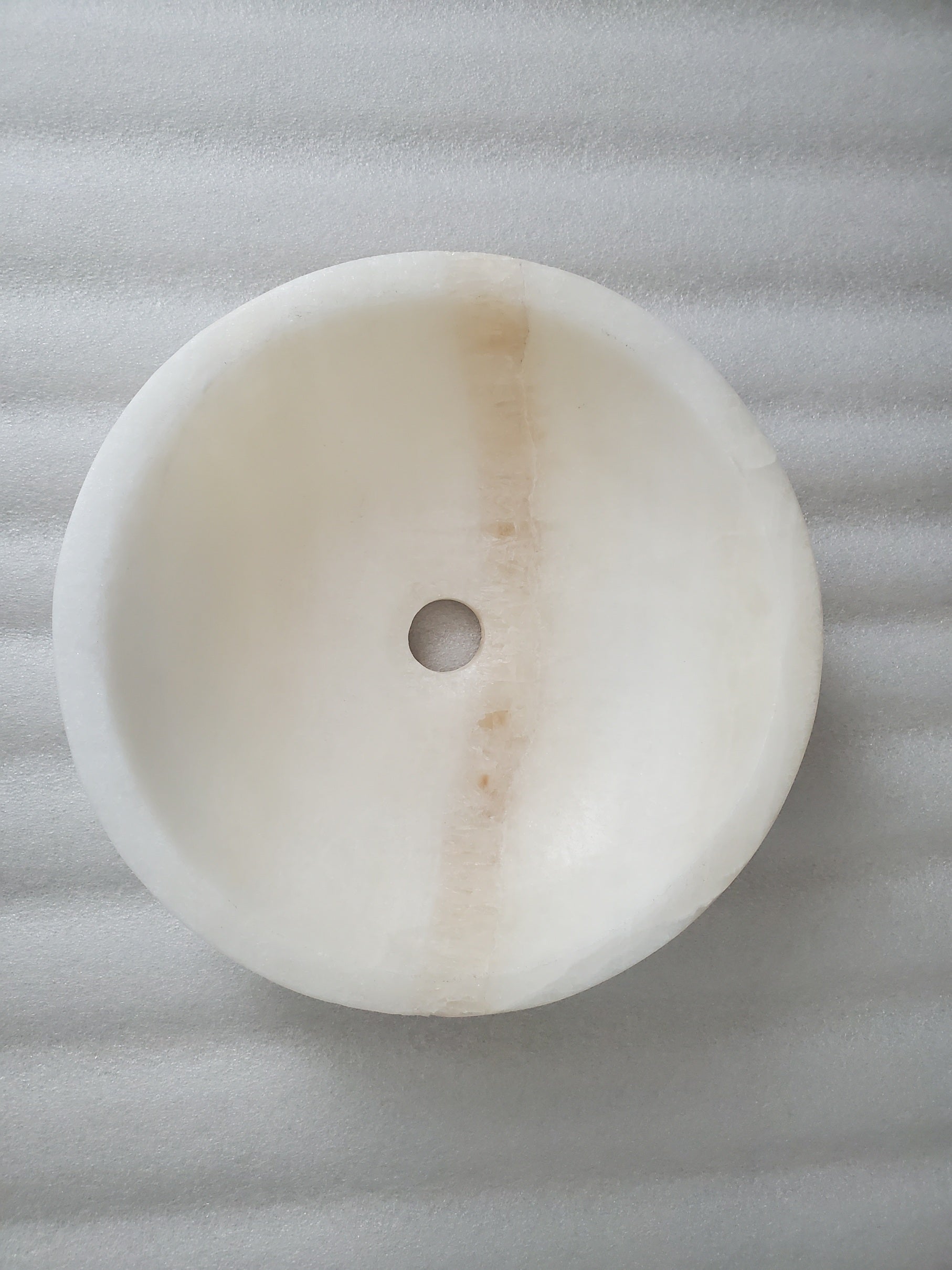 S25_04 Round Onyx Vessel Sink