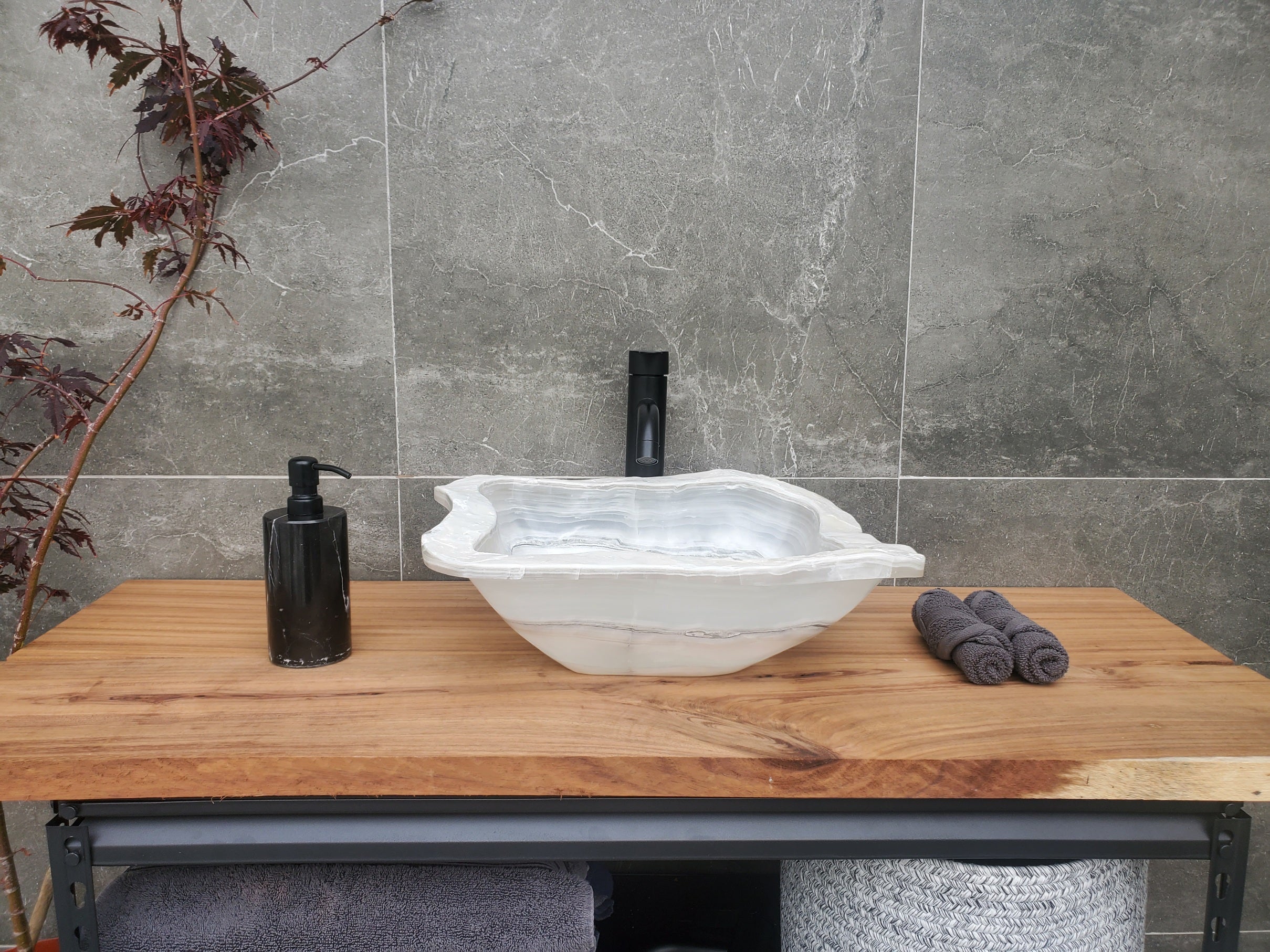 S30_08 Onyx Stone Vessel Bathroom Sink - 17.5 x 14.5 inch