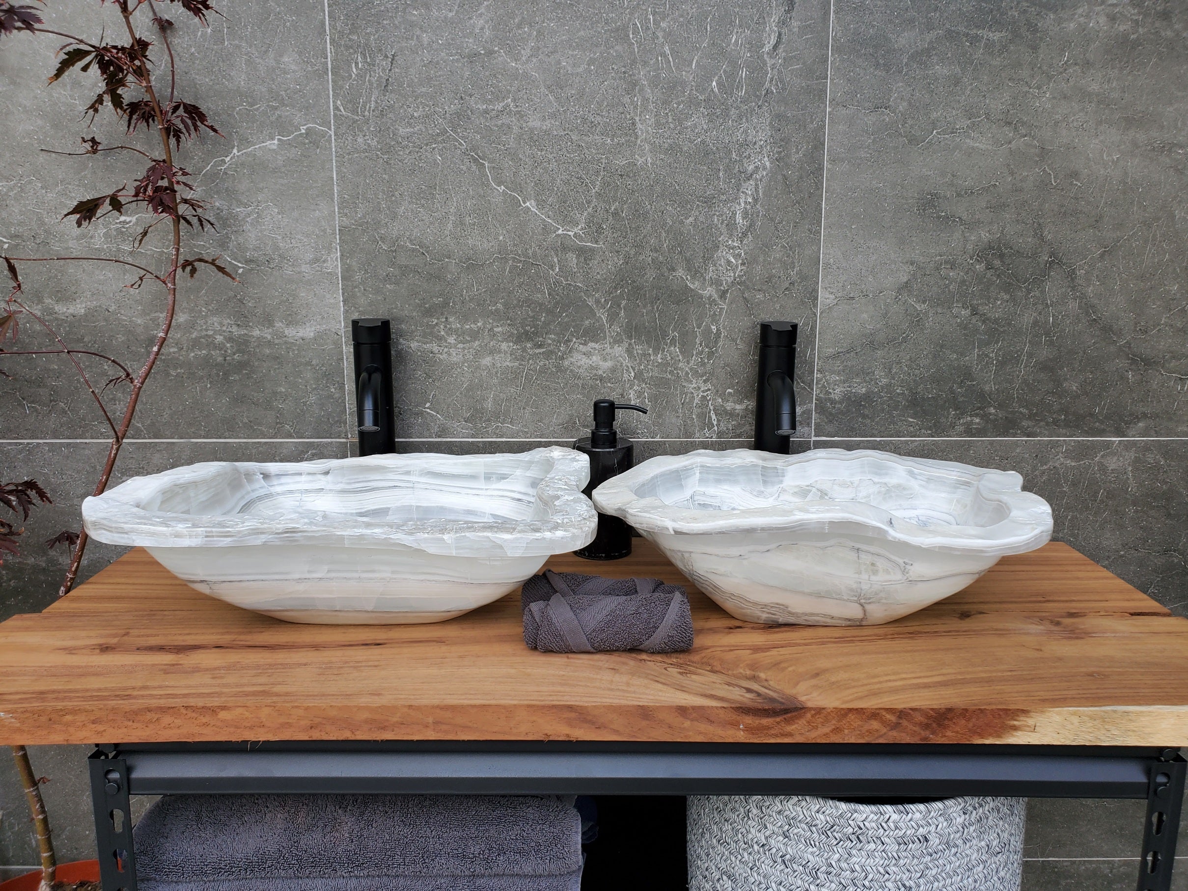 S30_12 Onyx Stone Vessel Bathroom Sink