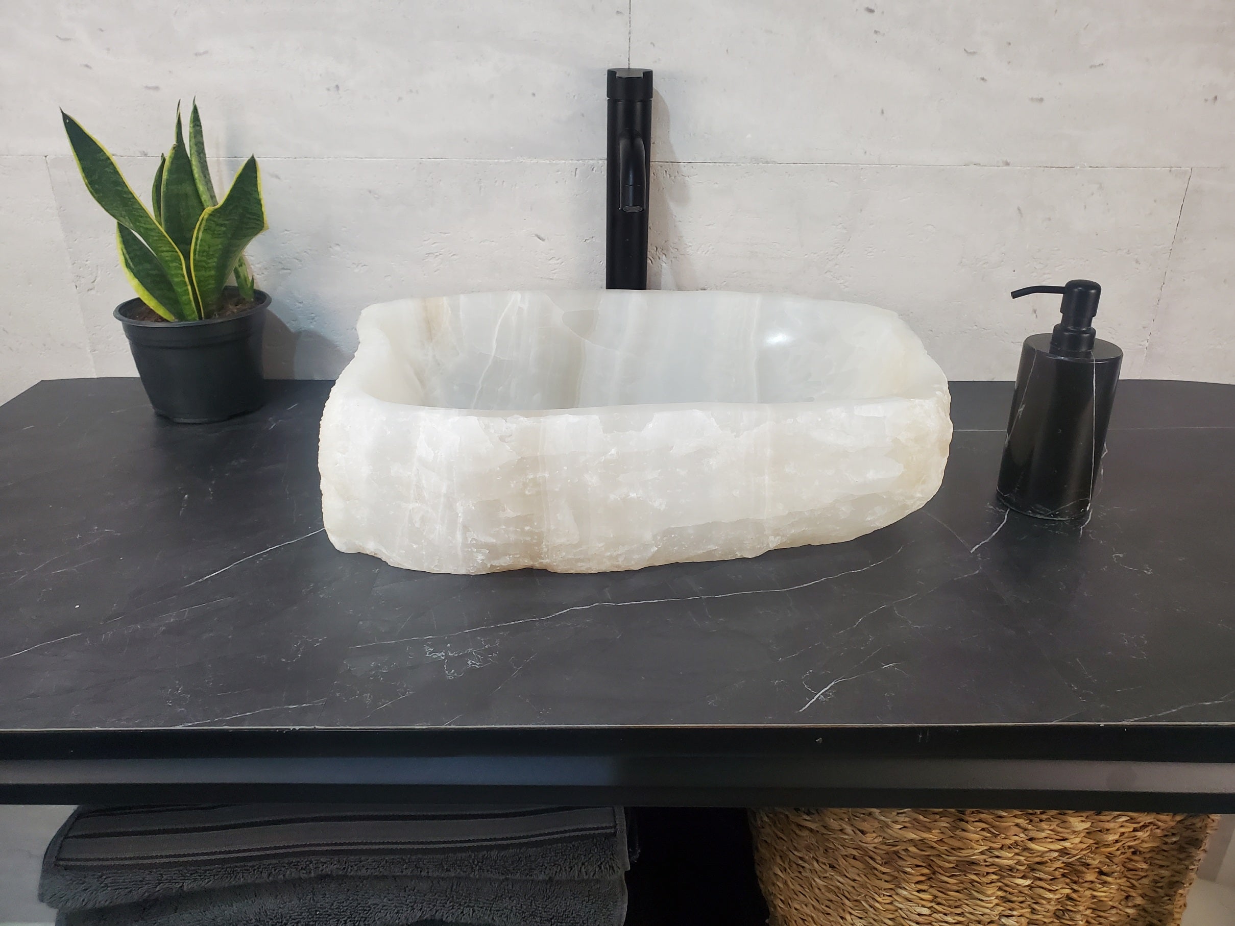 S27_15 Onyx Stone Bathroom Vessel Sink