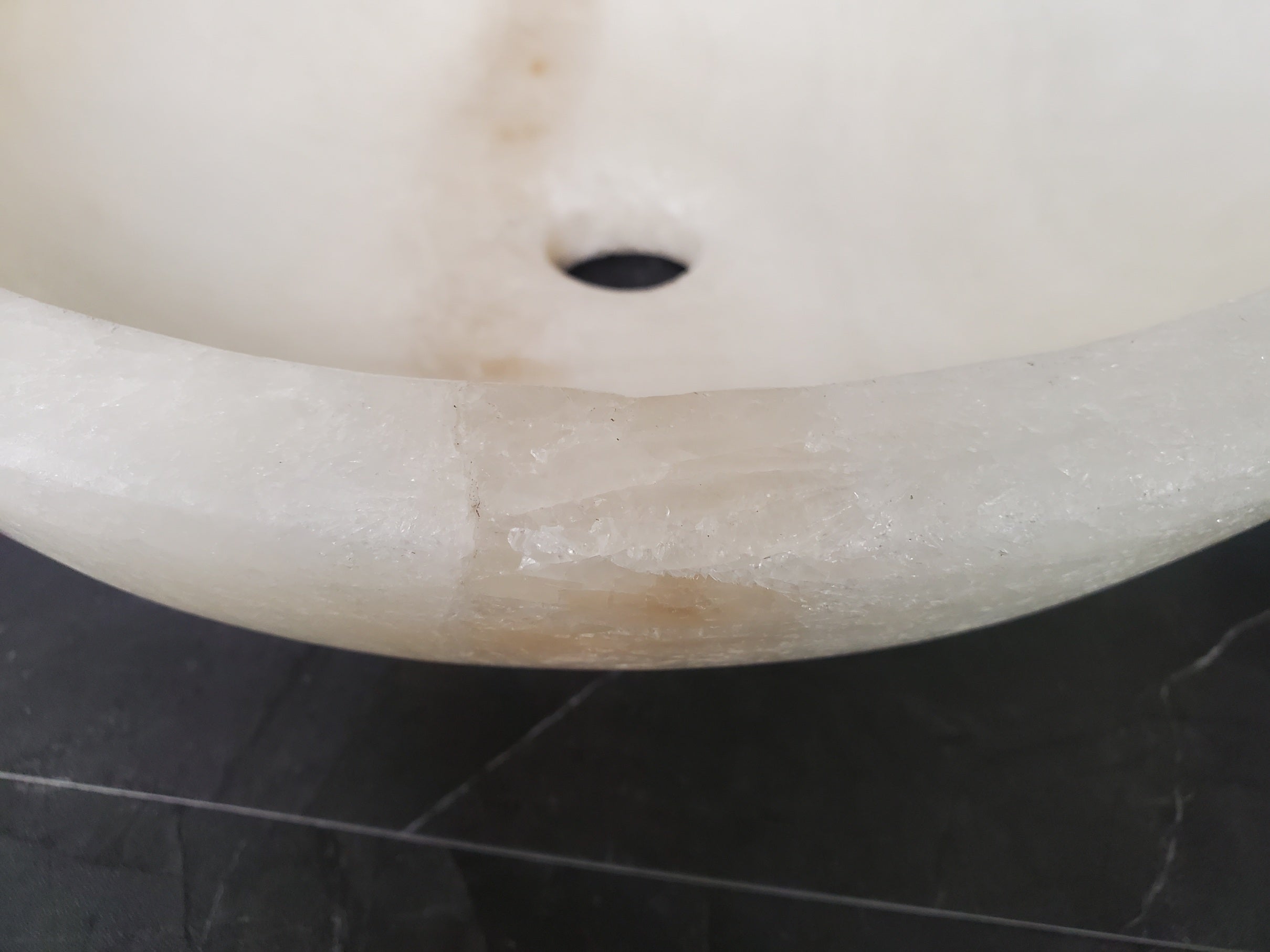S25_04 Round Onyx Vessel Sink