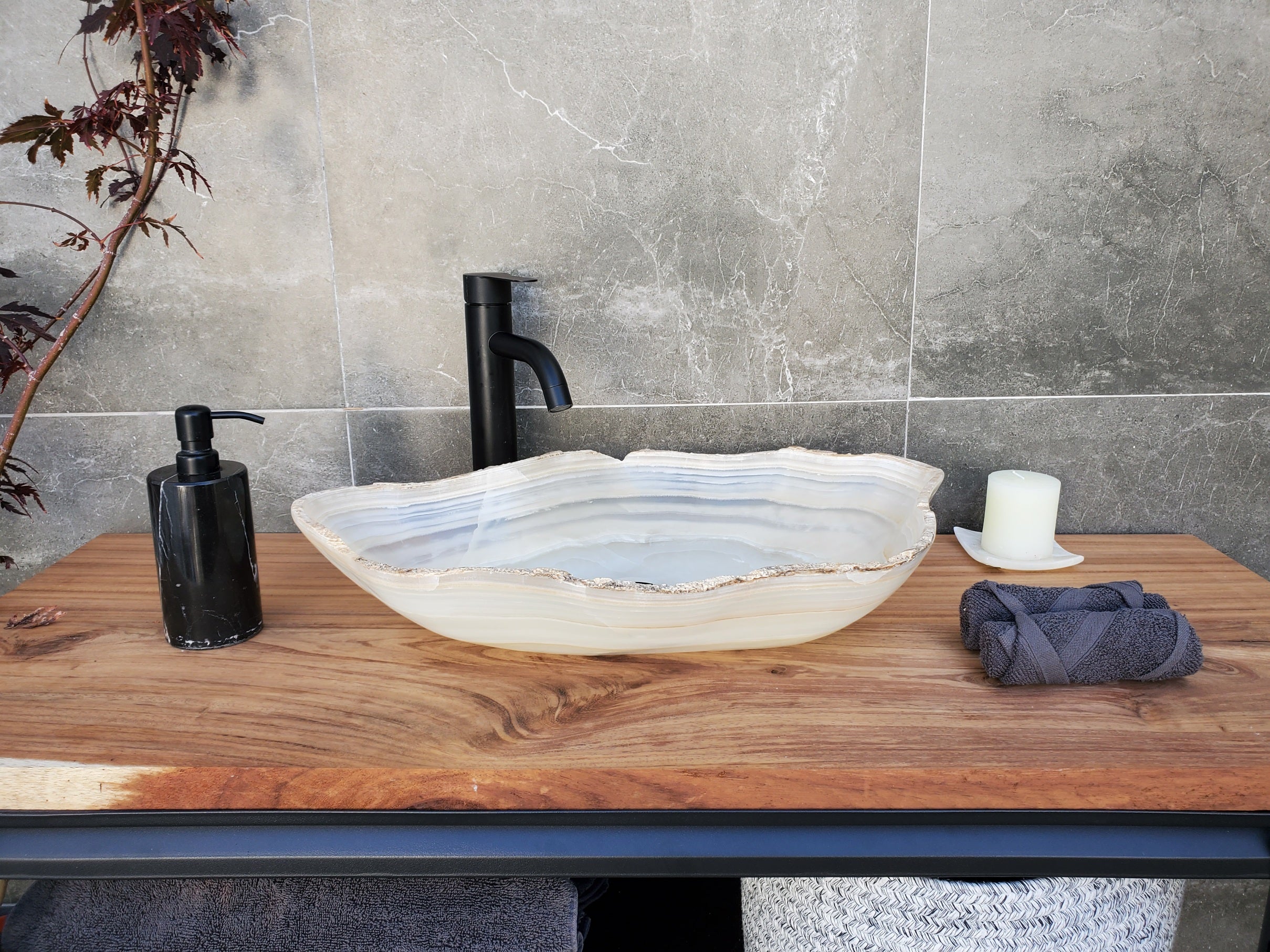 S29_09 Onyx Stone Vessel Bathroom Sink - 22 x 14.5 inch