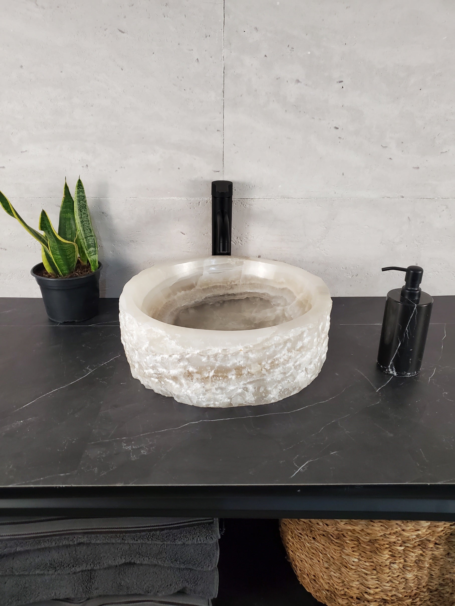 S27_14 Round Onyx Stone Vessel Sink - 15.5 x 15.5 inch