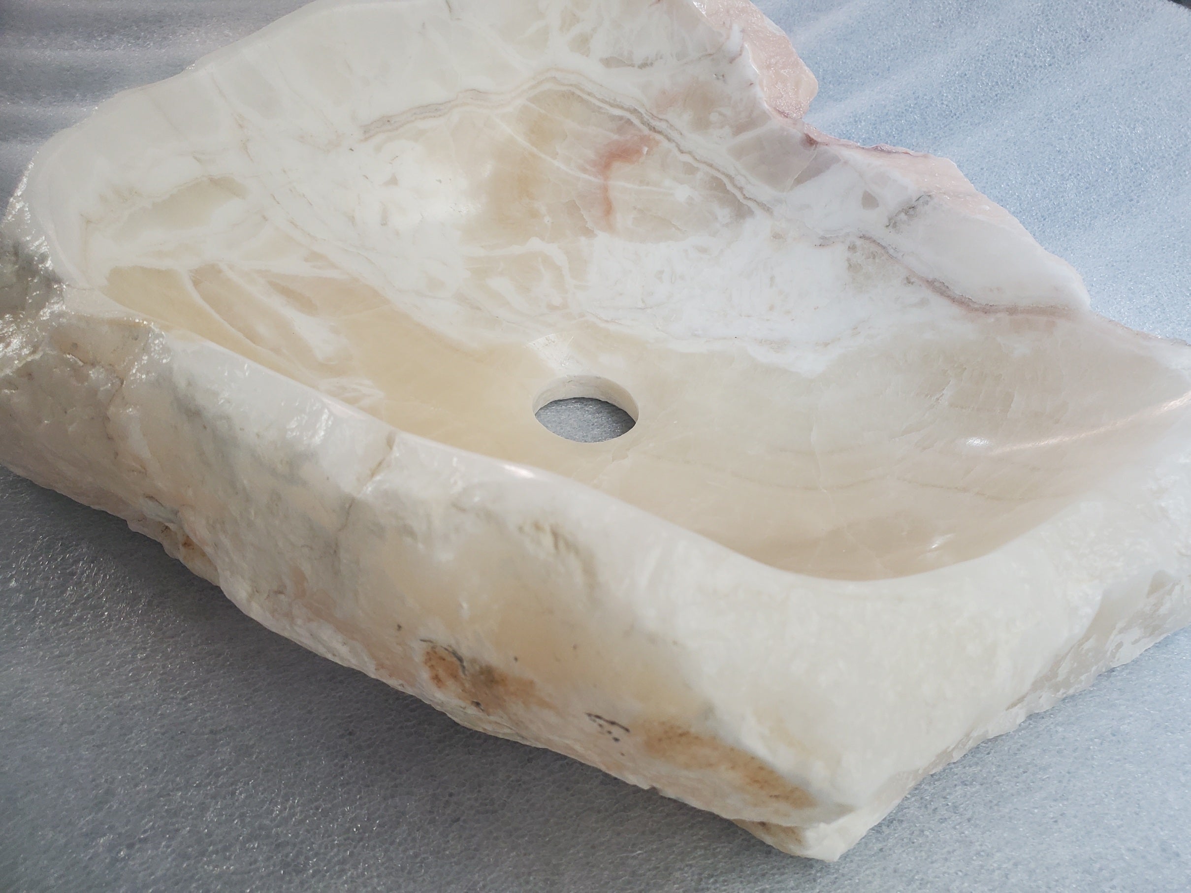 S25_06 White Onyx Stone Vessel Sink