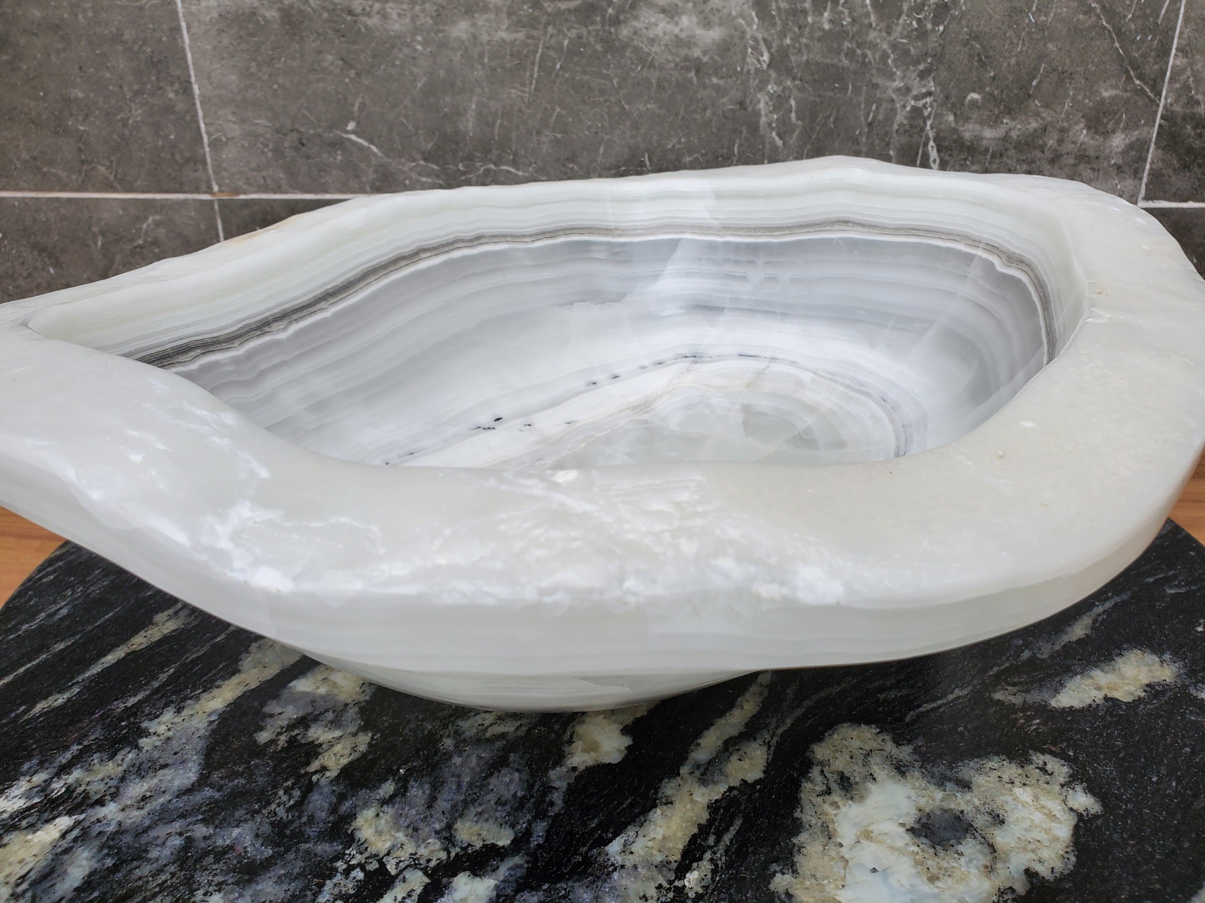 S30_09 Onyx Stone Vessel Bathroom Sink