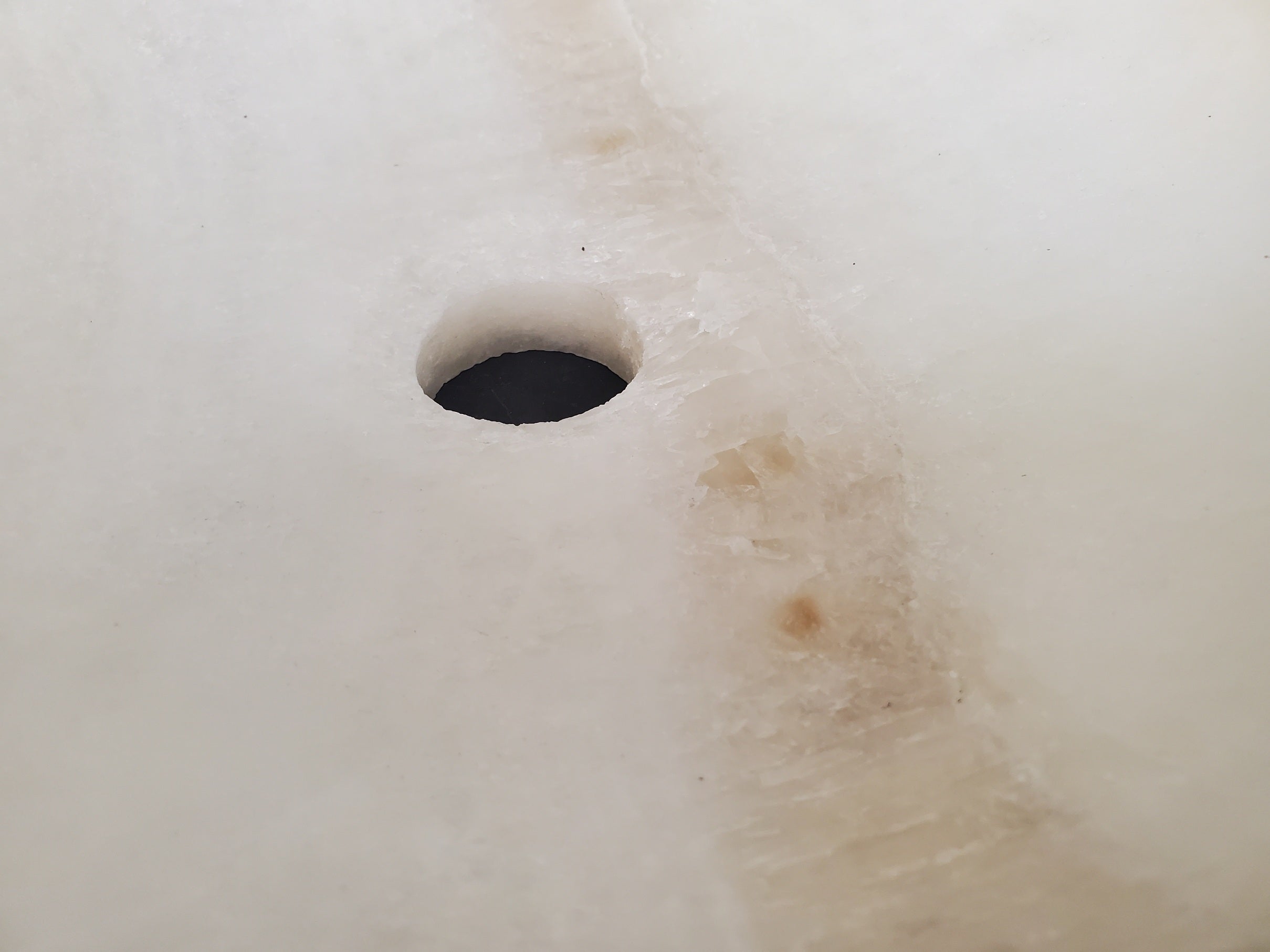 S25_04 Round Onyx Vessel Sink