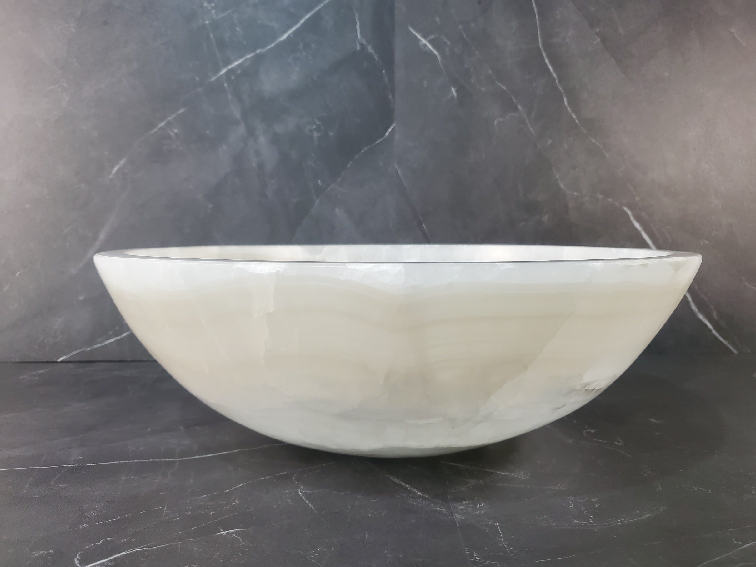 S27_09 Round Onyx Round Vessel Sink
