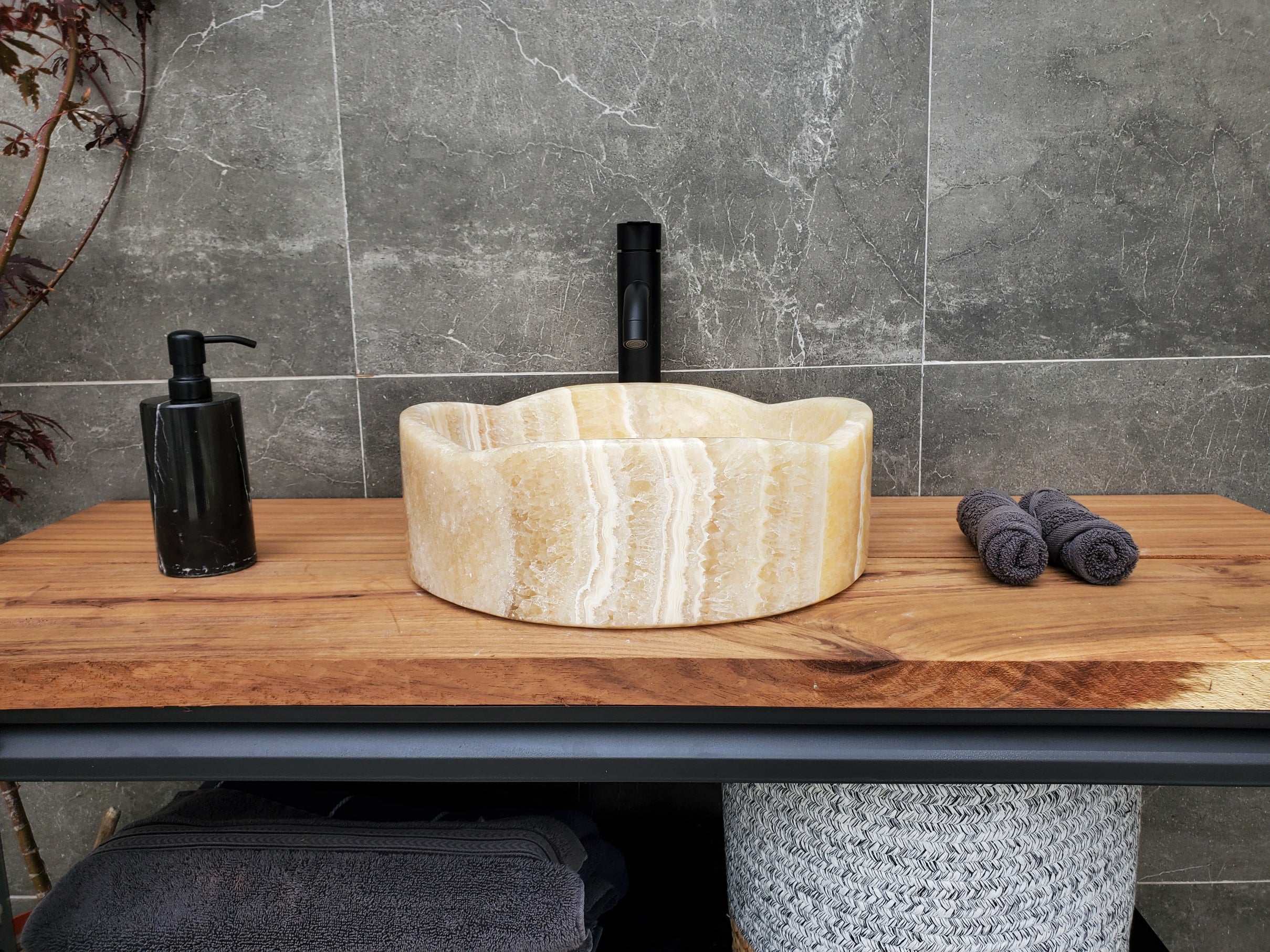 S29_11 Onyx Stone Vessel Bathroom Sink - Round