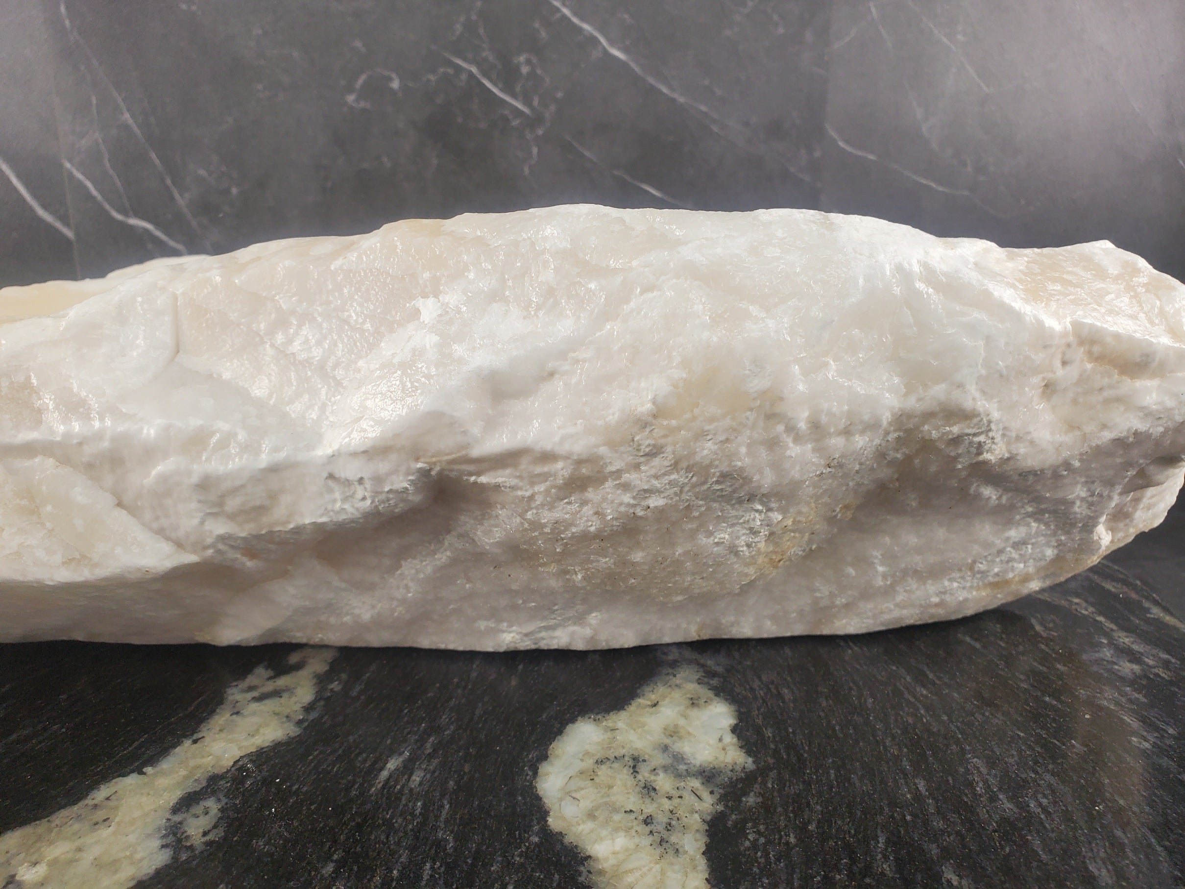 S25_07 White Onyx Stone Vessel Sink