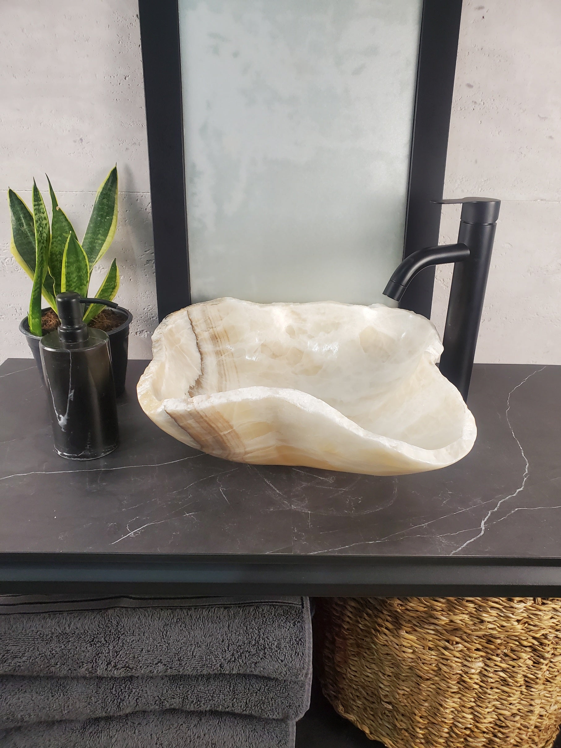 S27_05 Onyx Stone Bathroom Vessel Sink