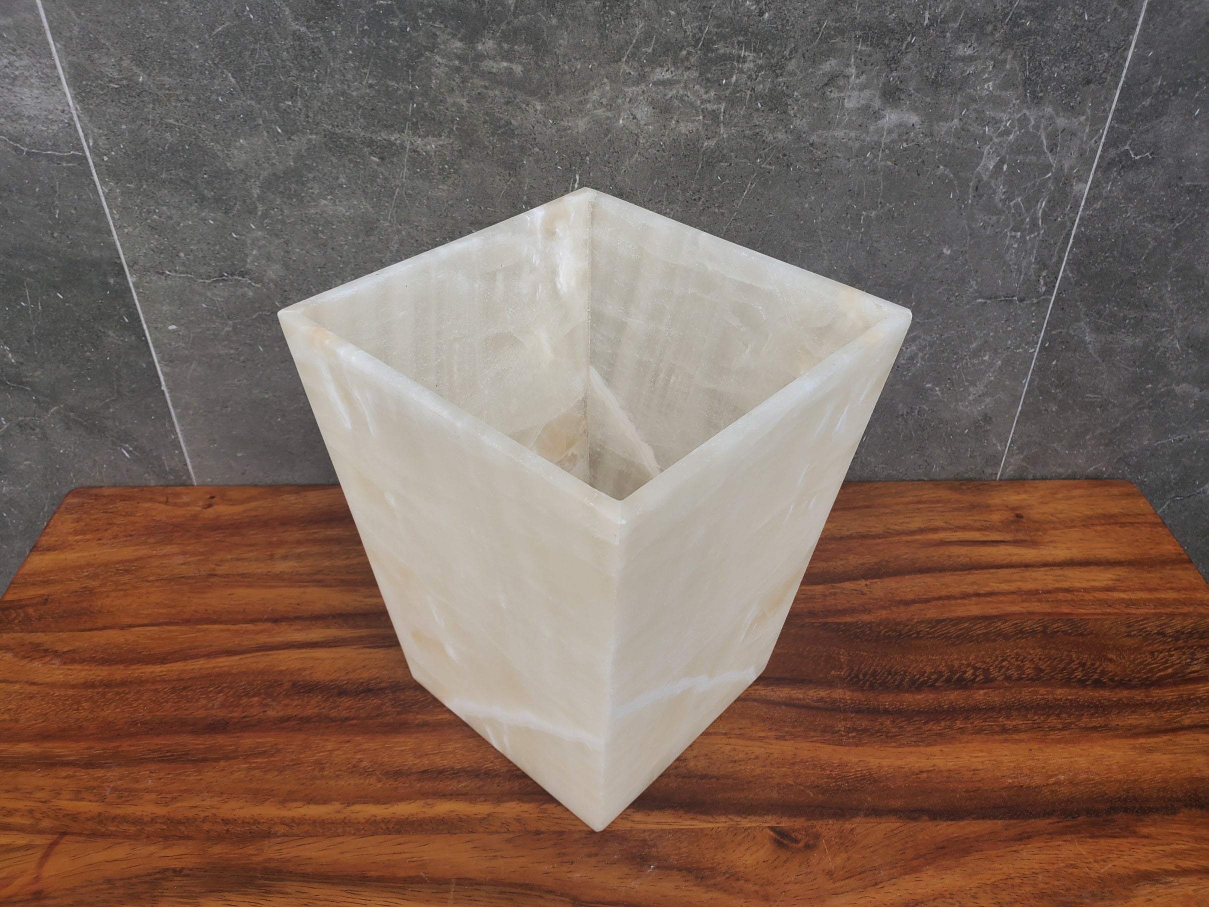 WB07 Onyx Stone Waste Basket Waste Basket Bath Home Waste Baskets