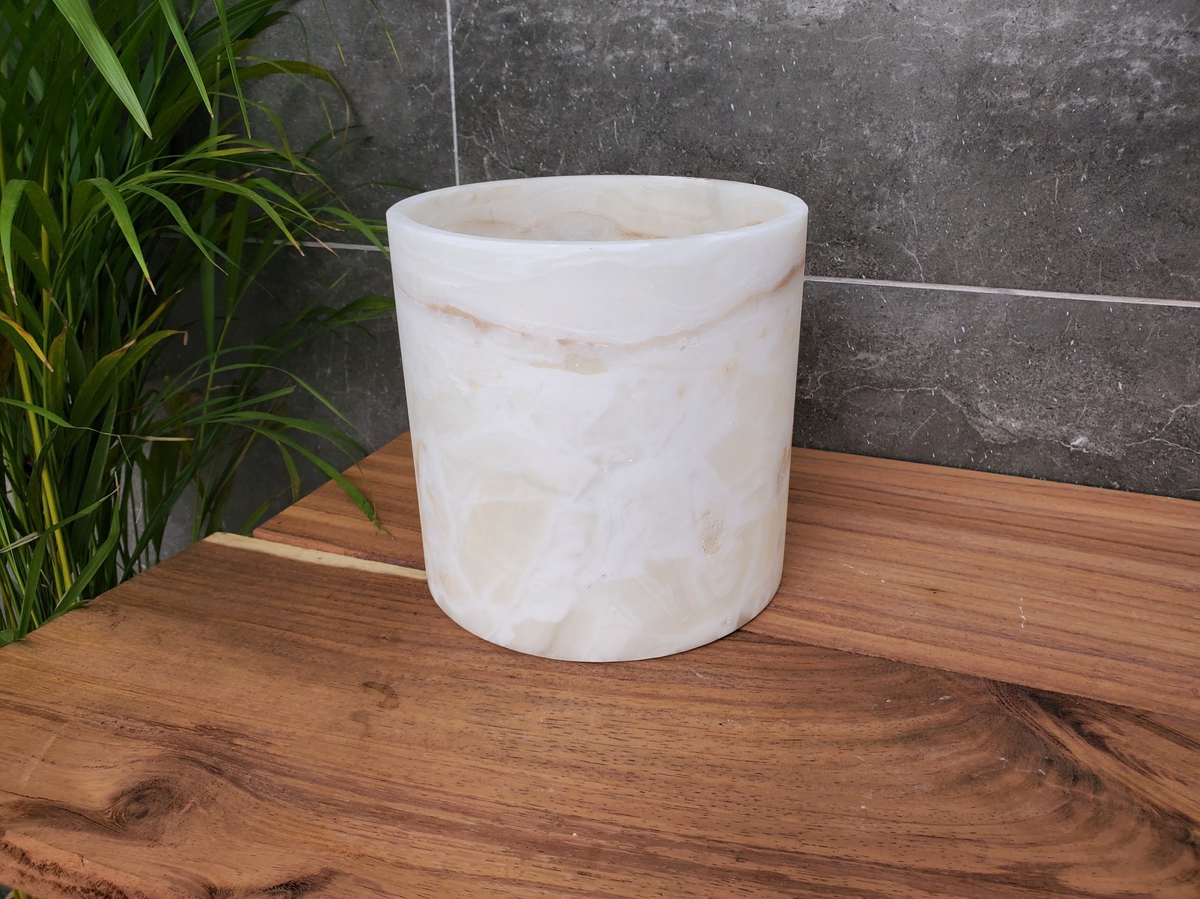 WB19 Onyx Stone Waste Basket