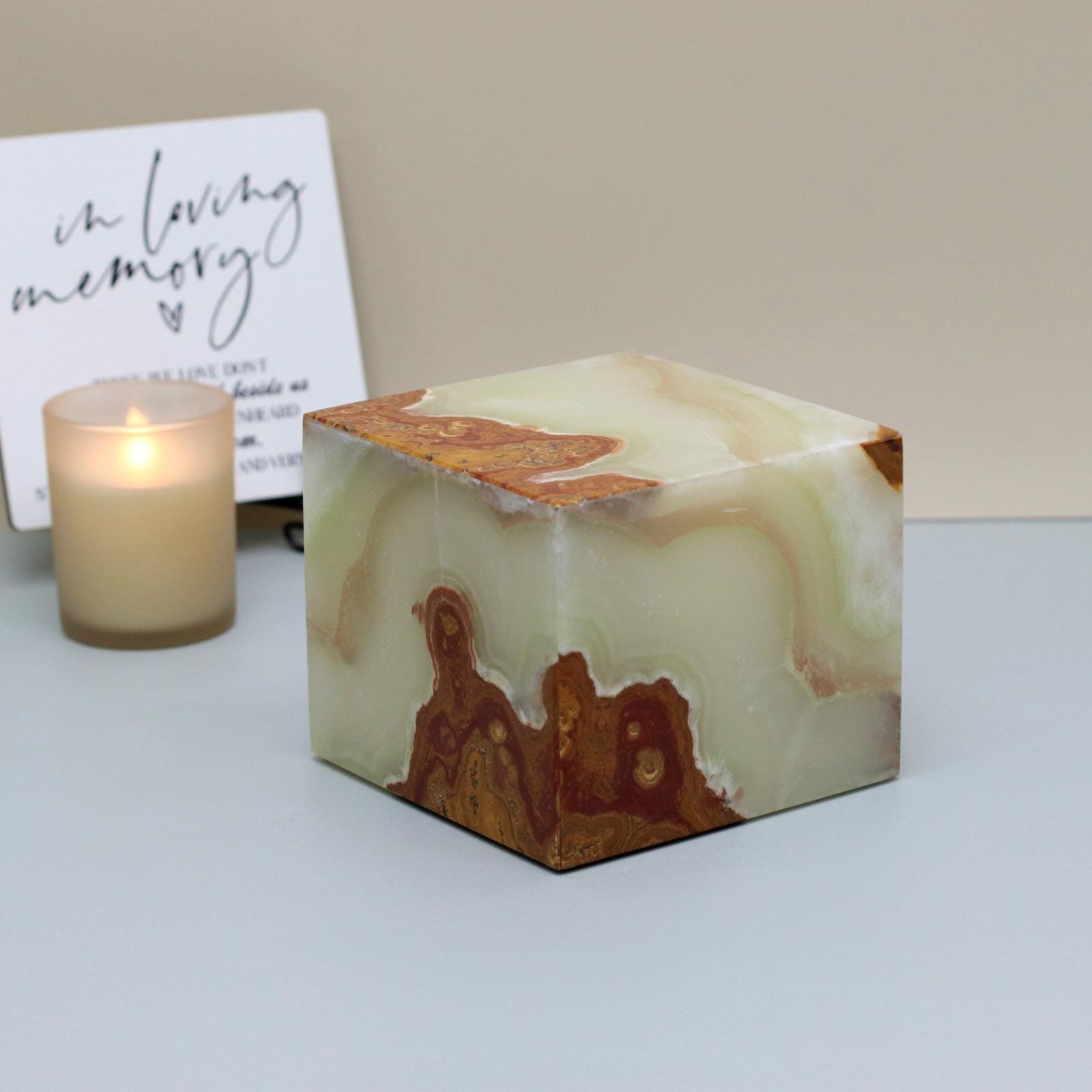 UR_10 Small Green Onyx Cremation Urn for Ashes - 40 cu in