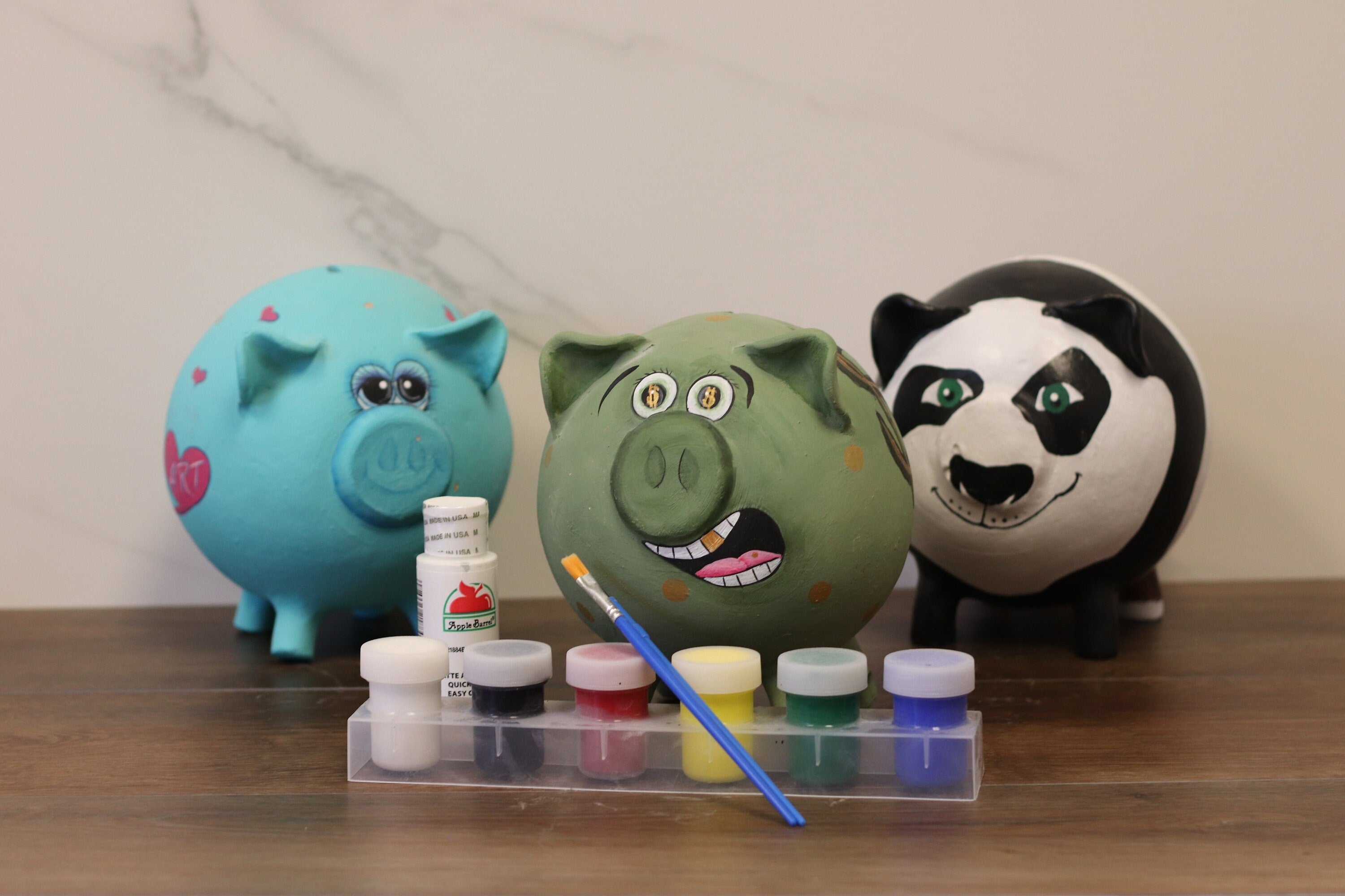 Ceremic Smash Piggy Bank, 6x6x7 inch