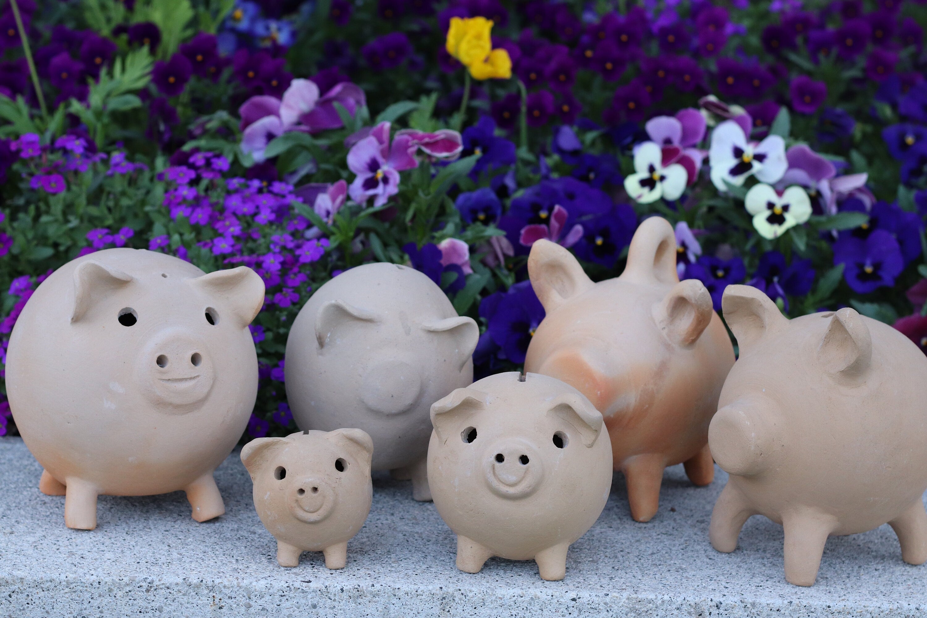 Ceramic Smash Piggy Bank, 6x5x7 inch