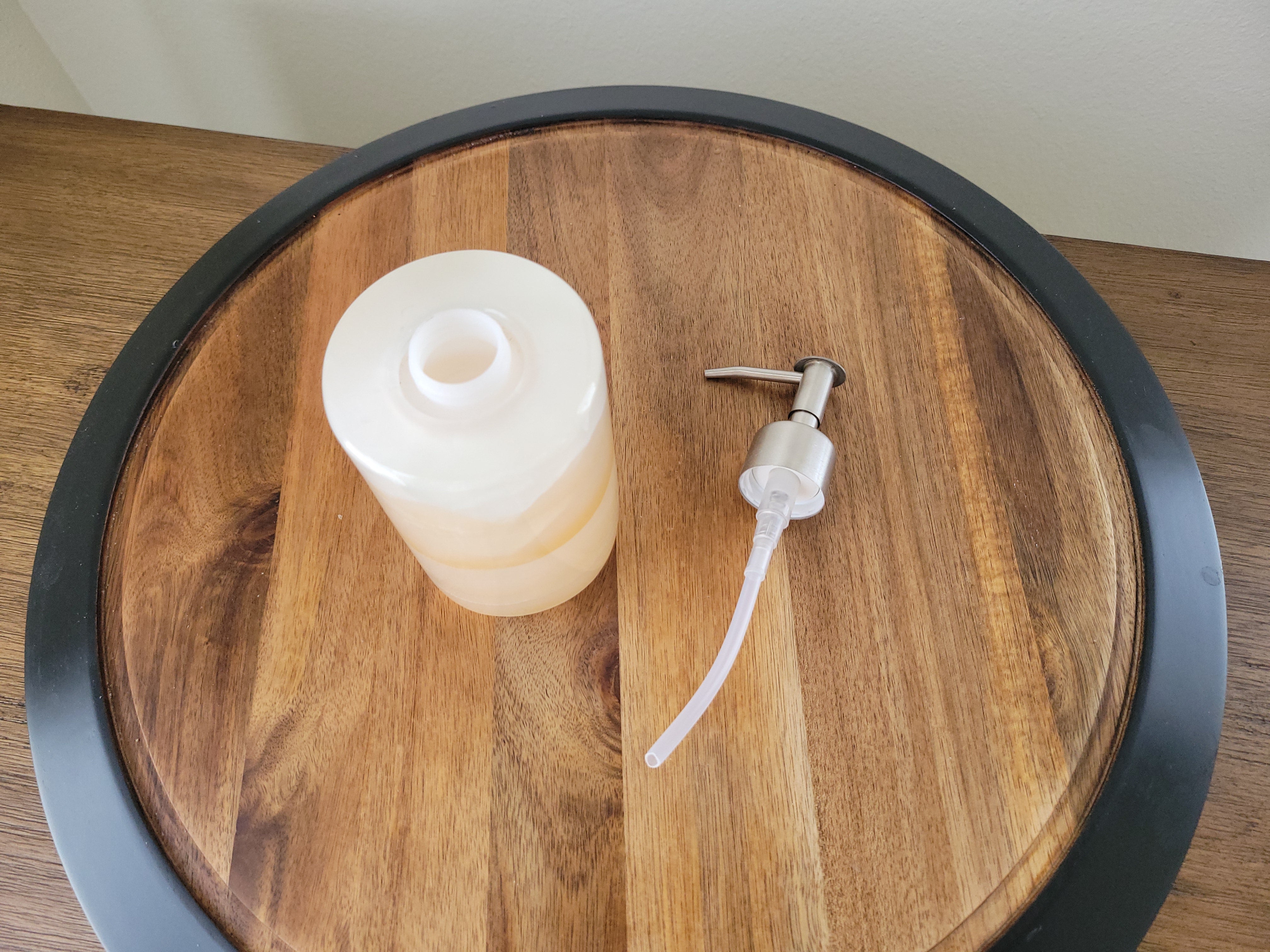 SD_58 Ivory Onyx Stone Liquid Soap or Lotion Dispenser